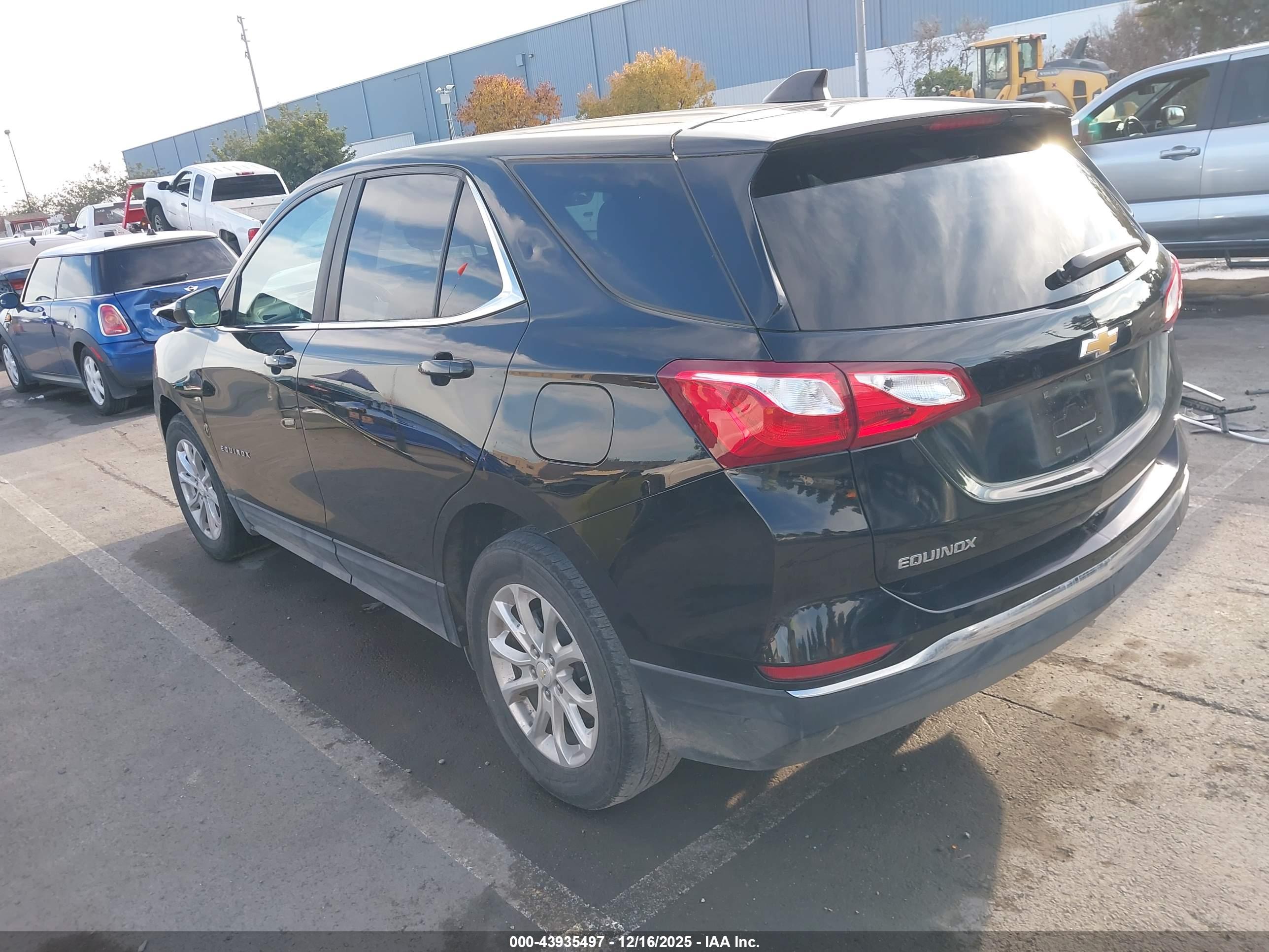 CHEVROLET EQUINOX image 3