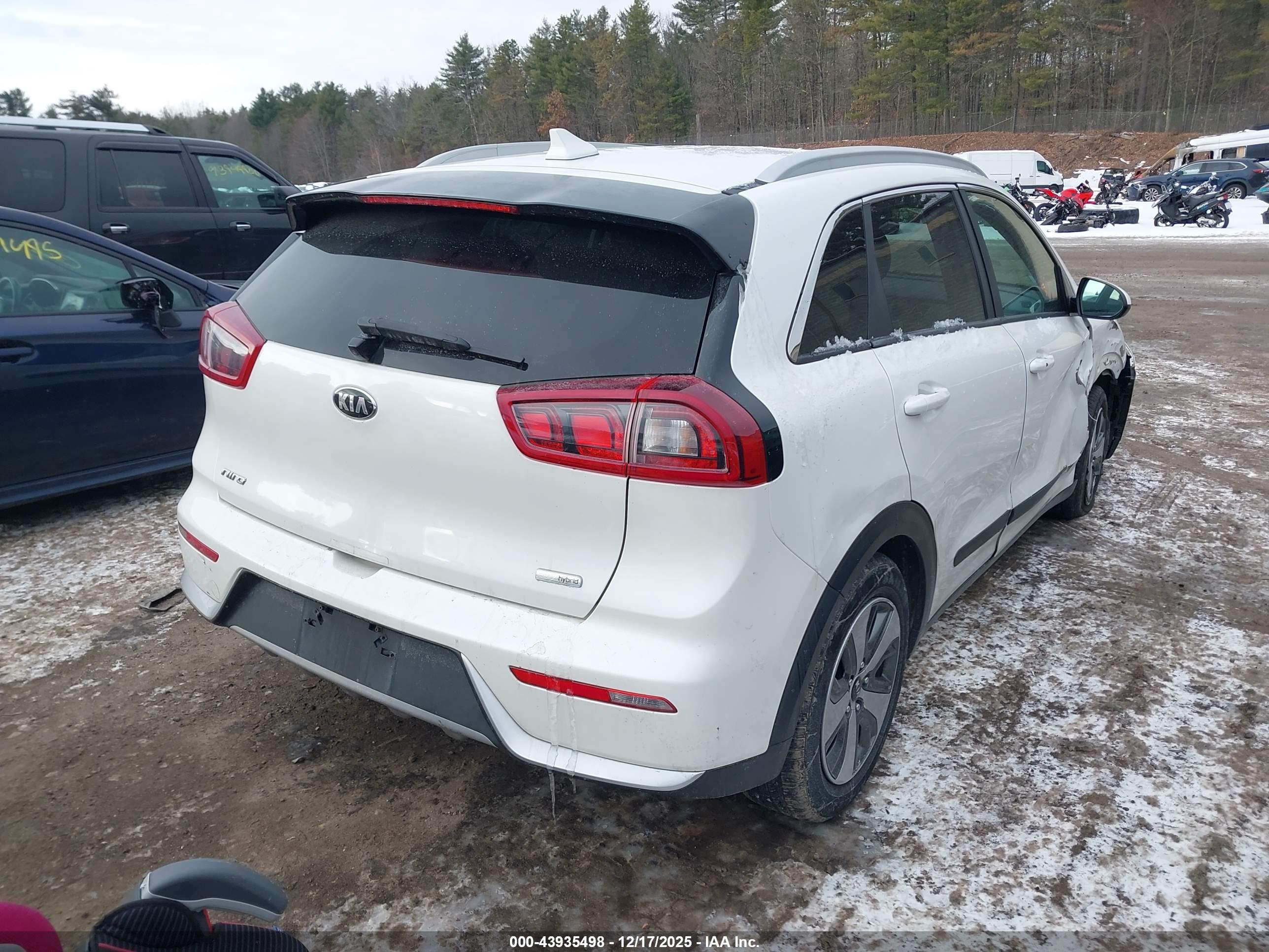 KIA NIRO image 4