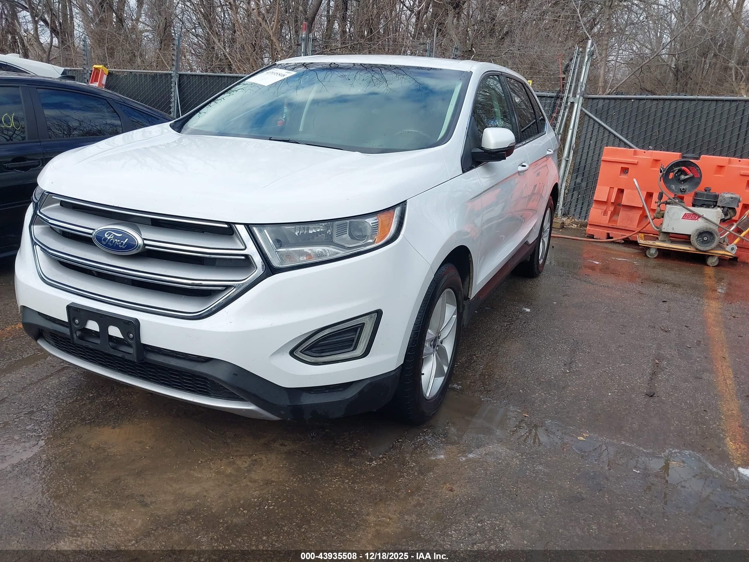 FORD EDGE image 2