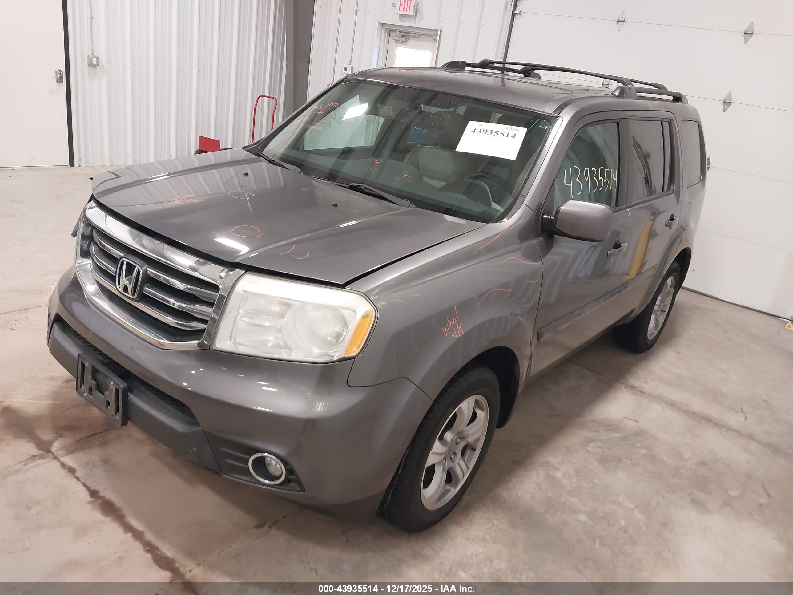 HONDA PILOT image 2