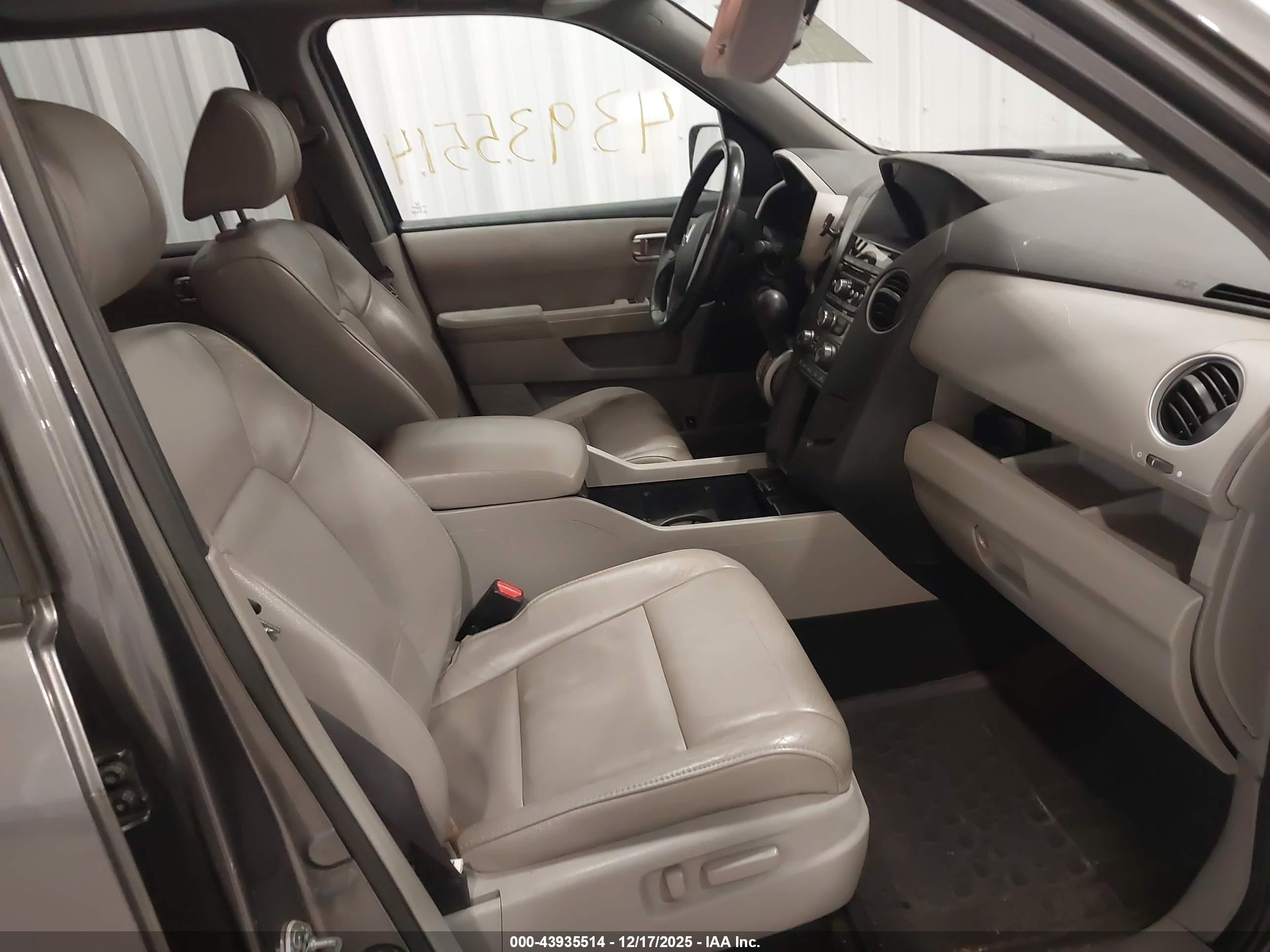 HONDA PILOT image 5