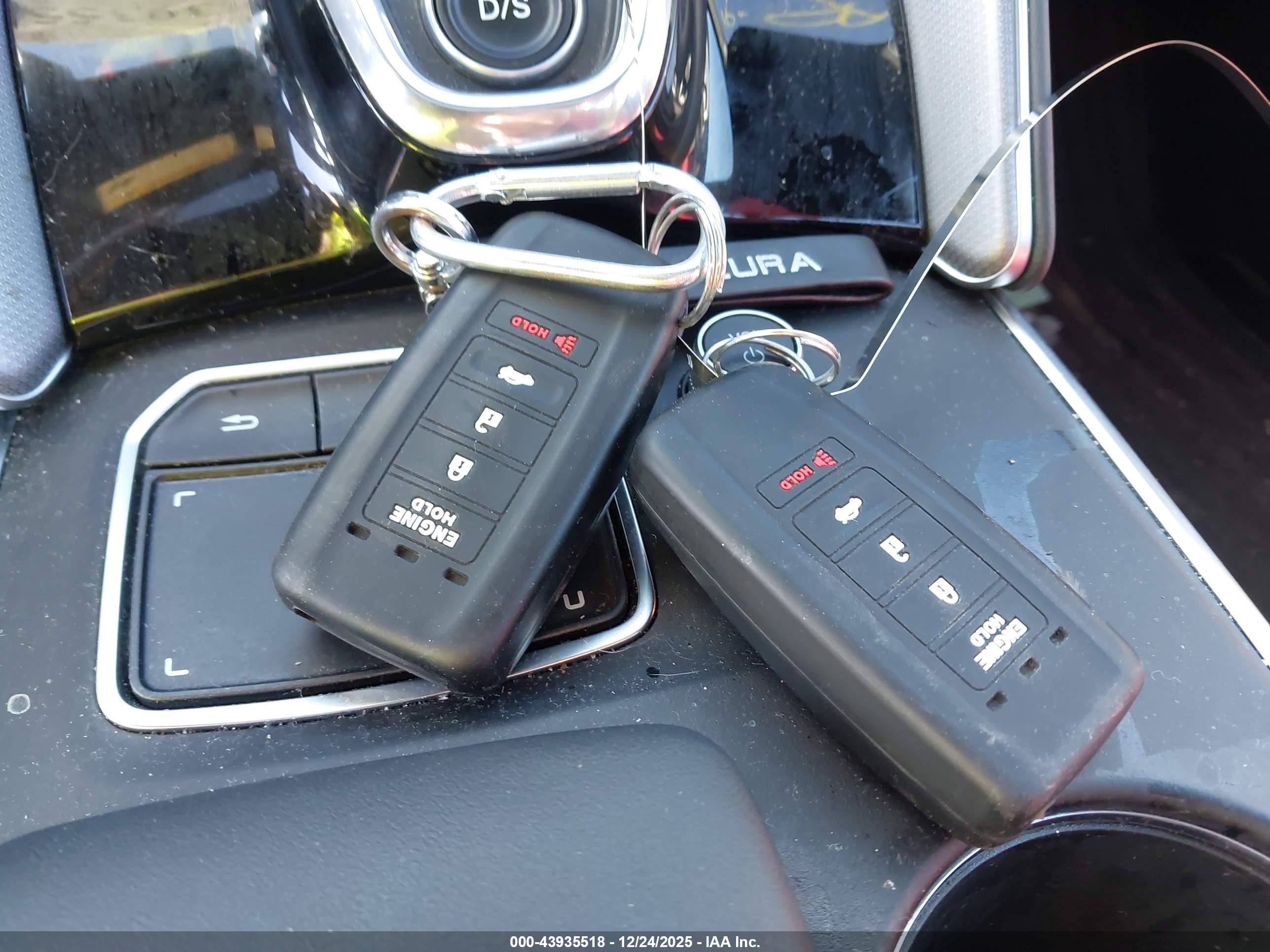 ACURA TLX image 11