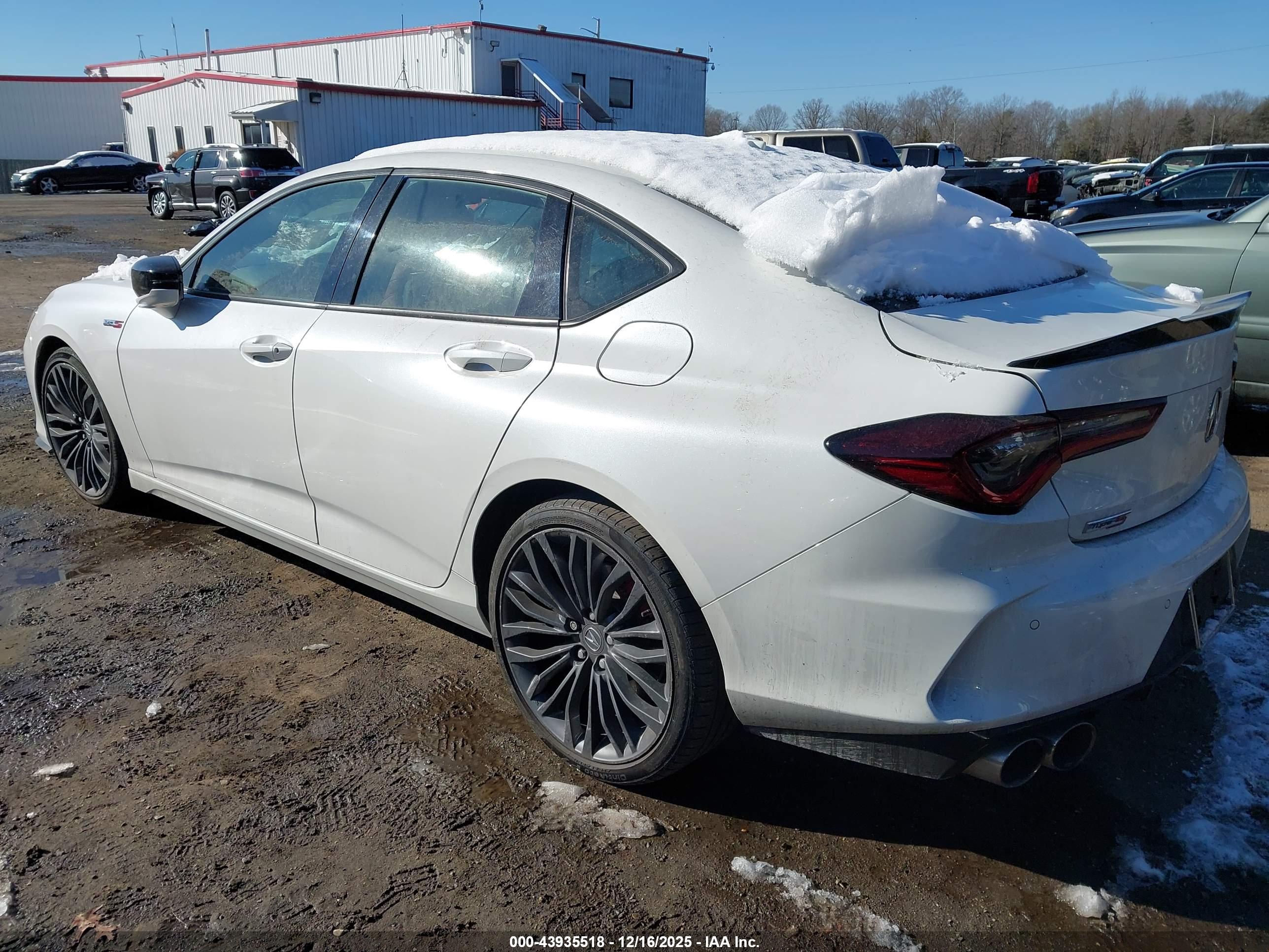 ACURA TLX image 3