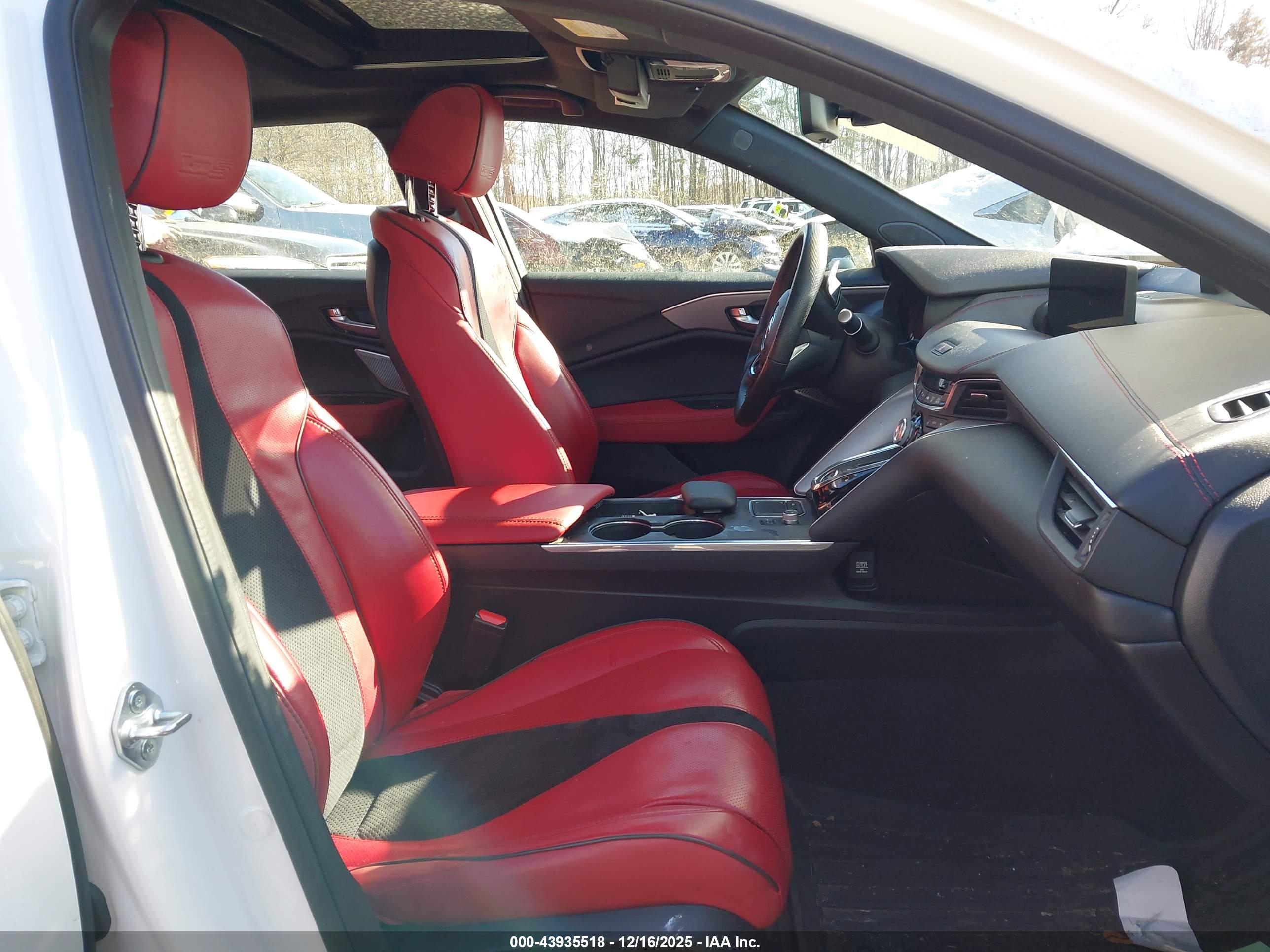 ACURA TLX image 5