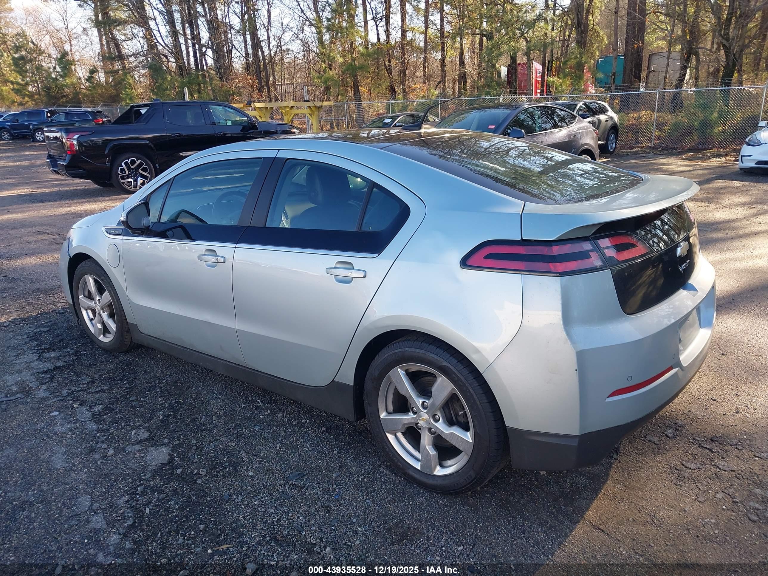CHEVROLET VOLT image 3