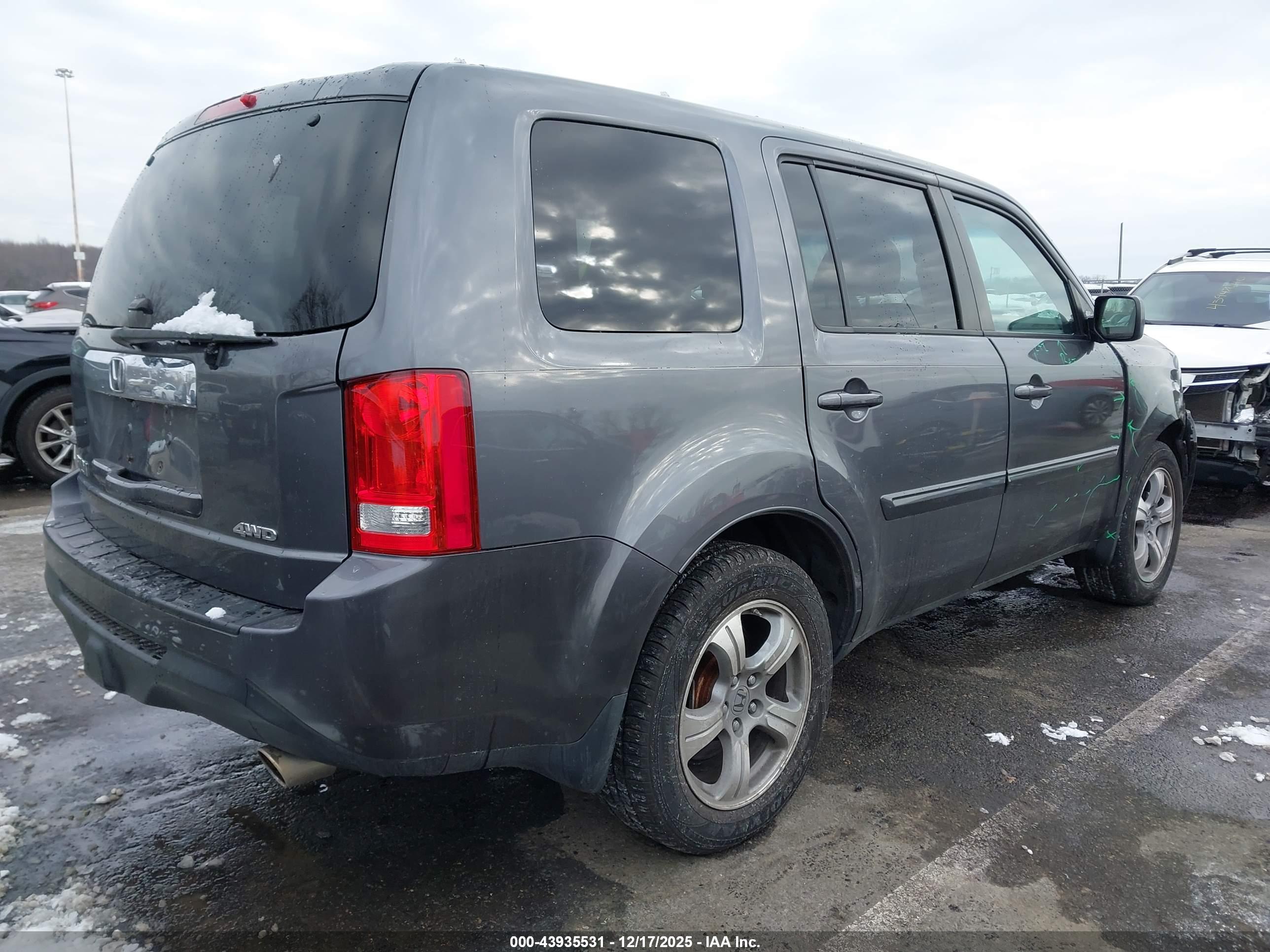 HONDA PILOT image 4