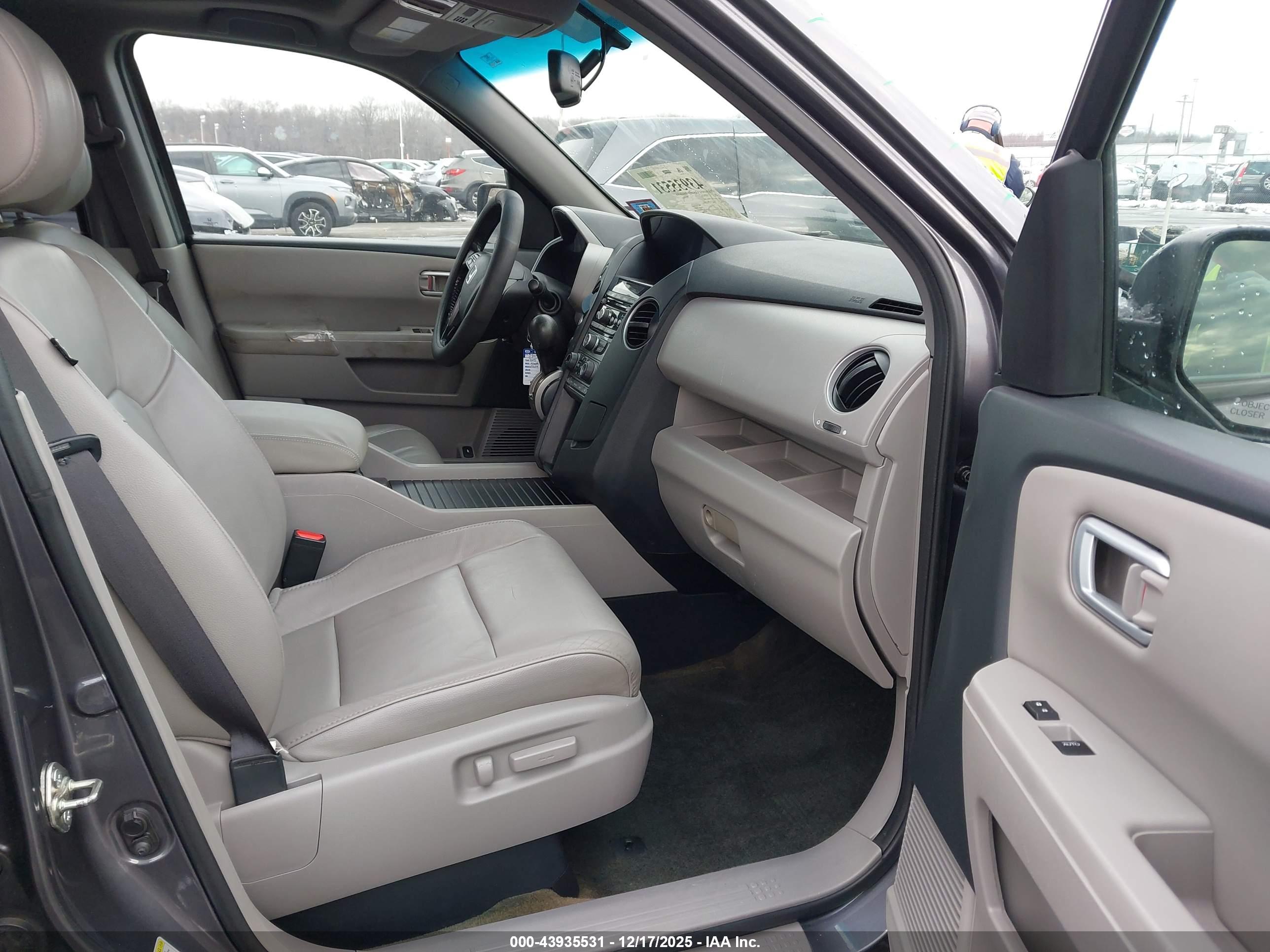 HONDA PILOT image 5