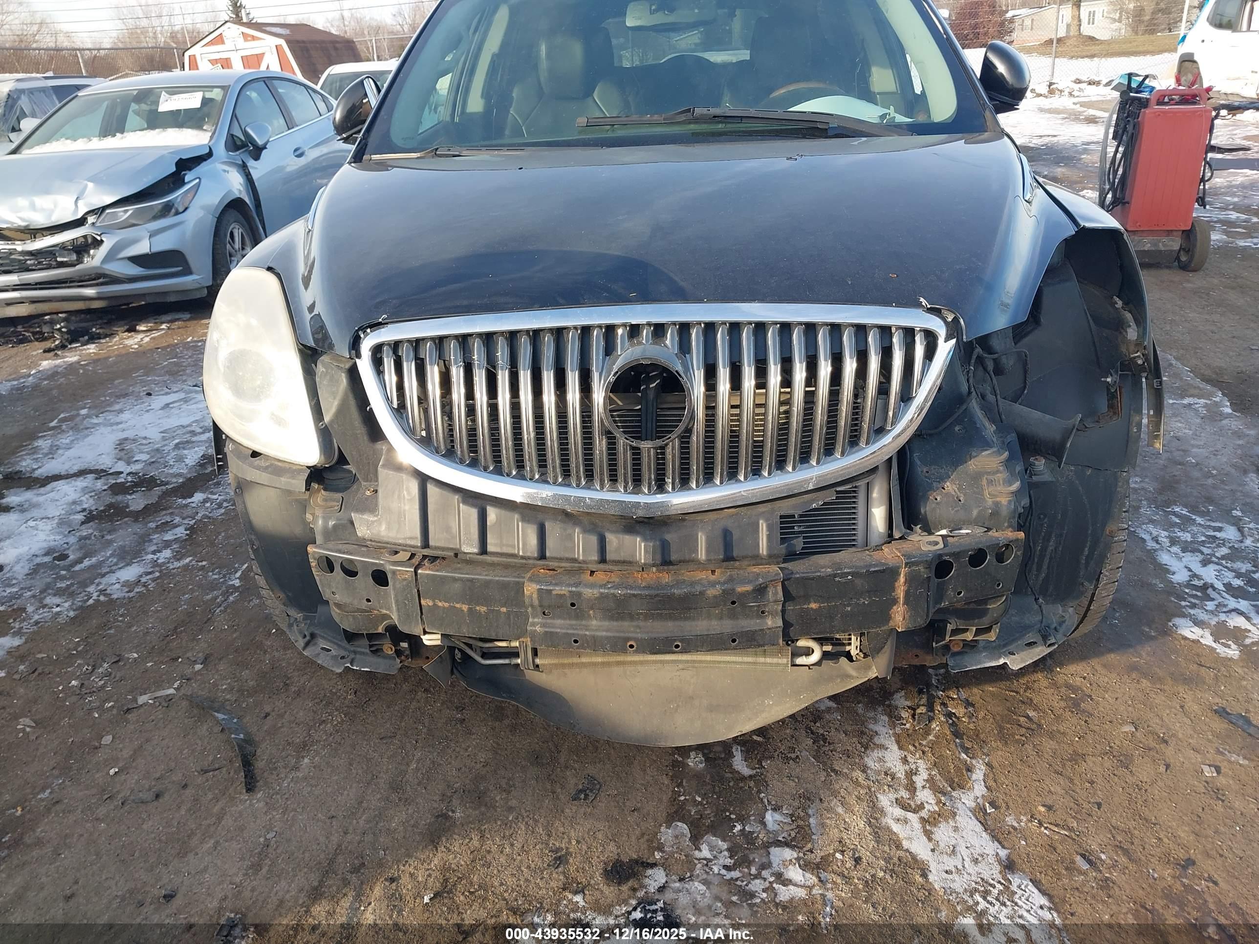 BUICK ENCLAVE image 6