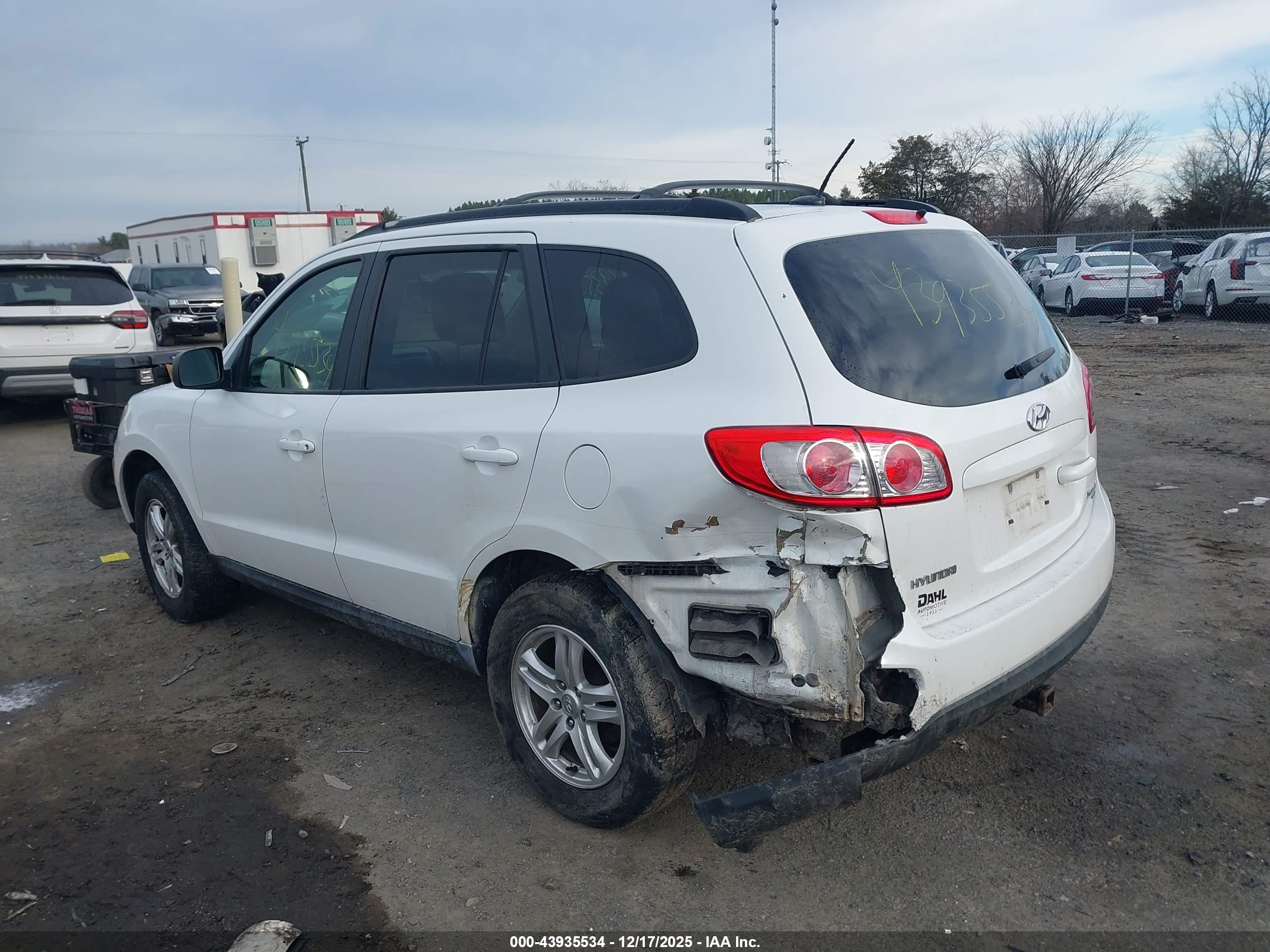 HYUNDAI SANTA image 3