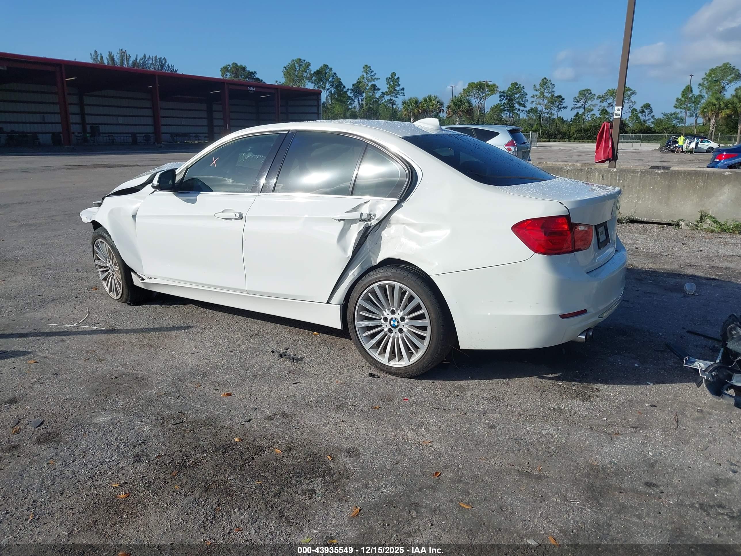 BMW 328I image 3