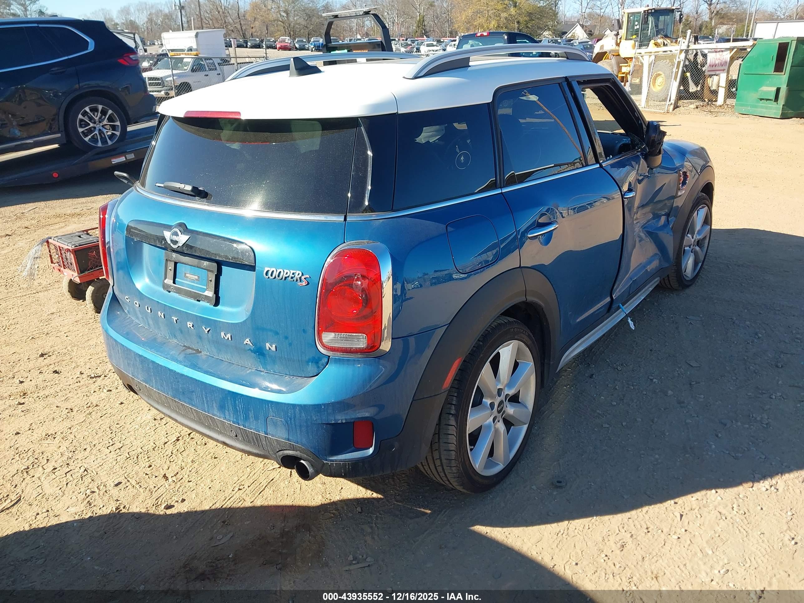 MINI COUNTRYMAN image 4