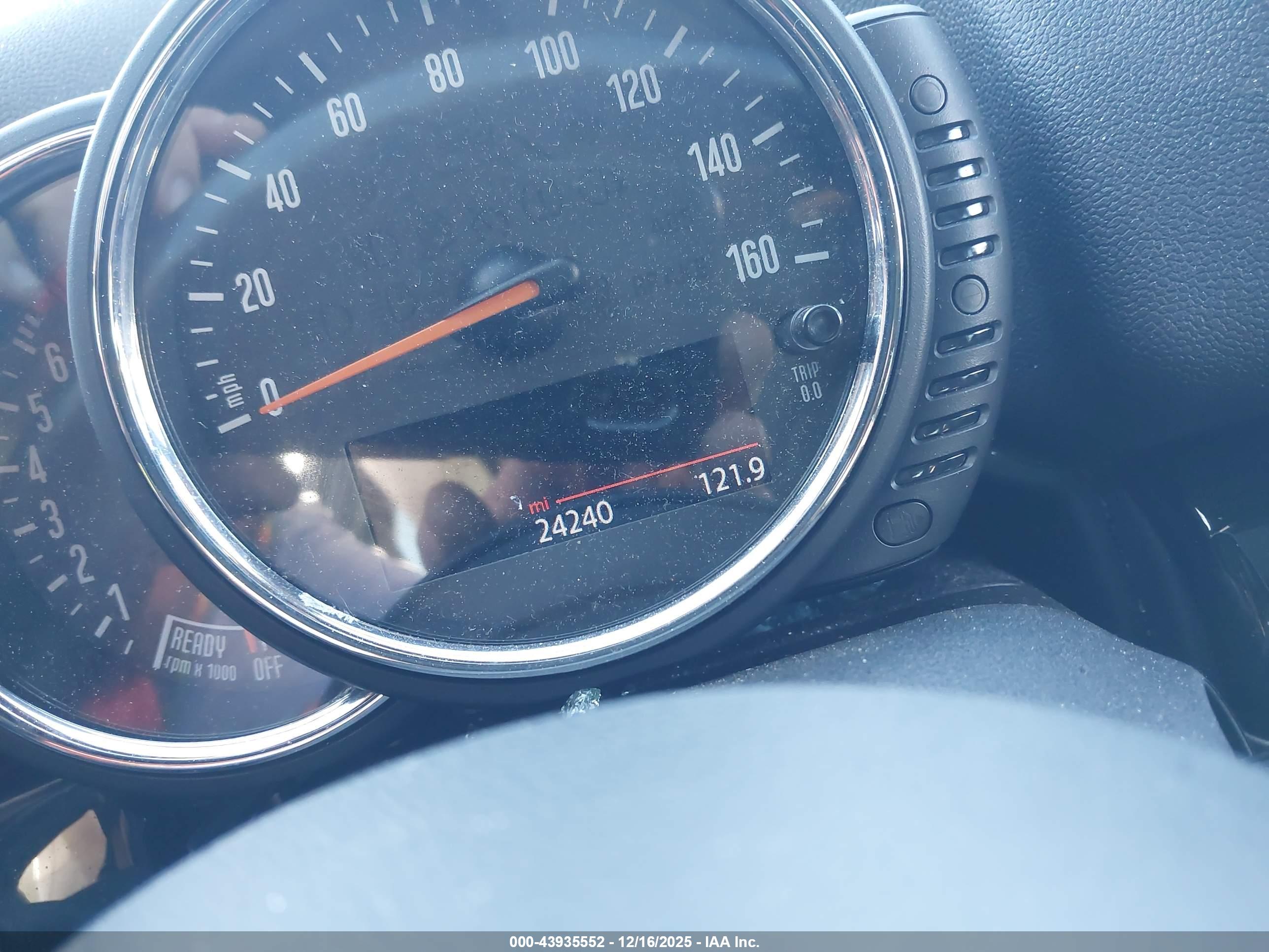 MINI COUNTRYMAN image 7