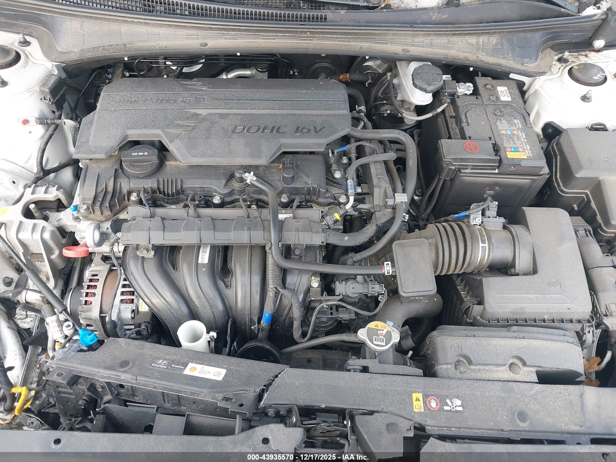HYUNDAI ELANTRA image 10