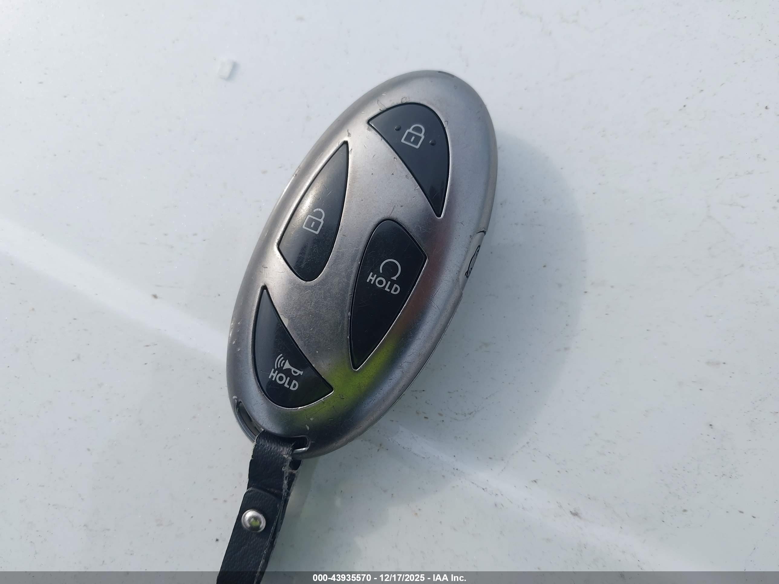HYUNDAI ELANTRA image 11