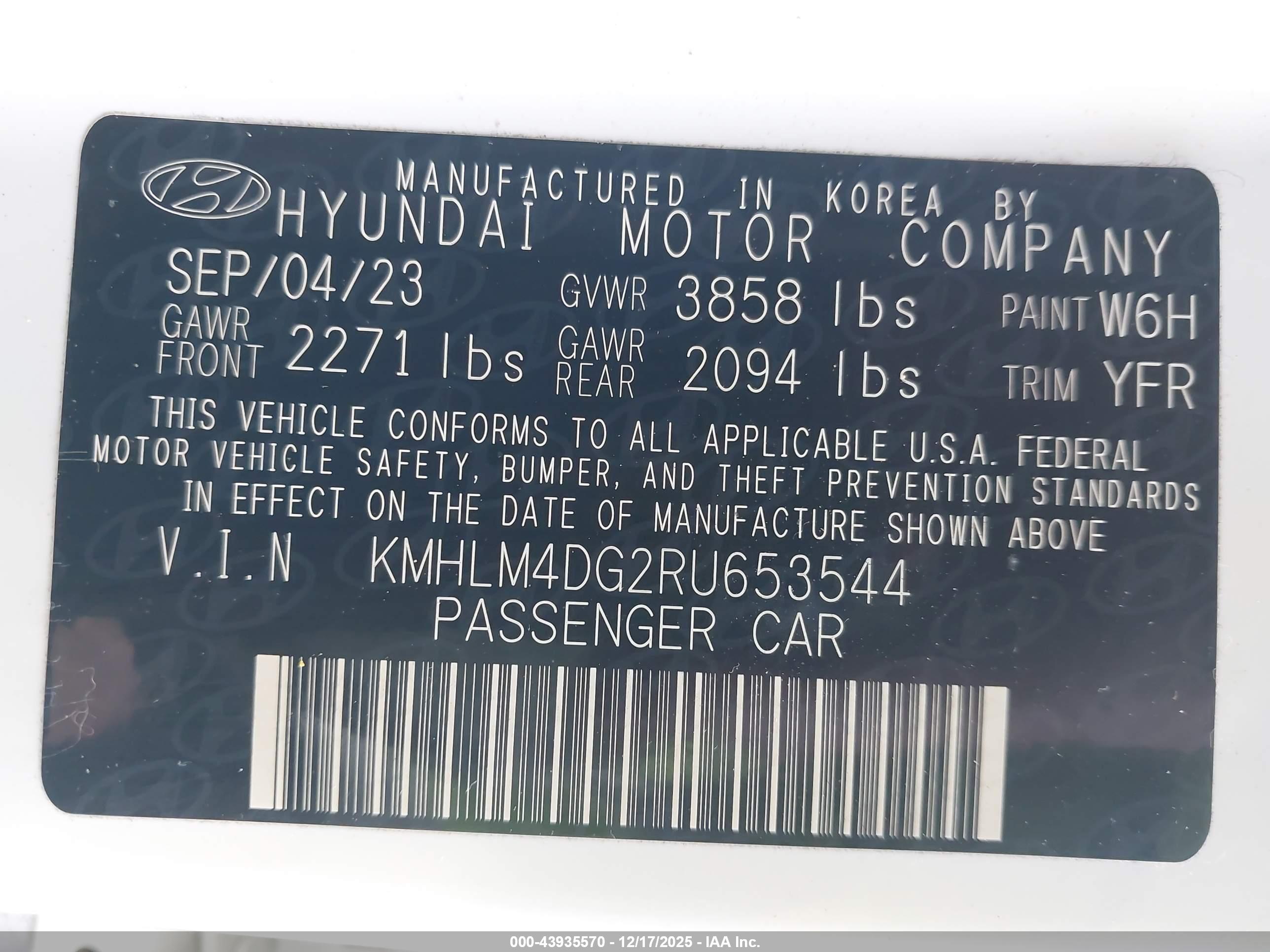HYUNDAI ELANTRA image 9