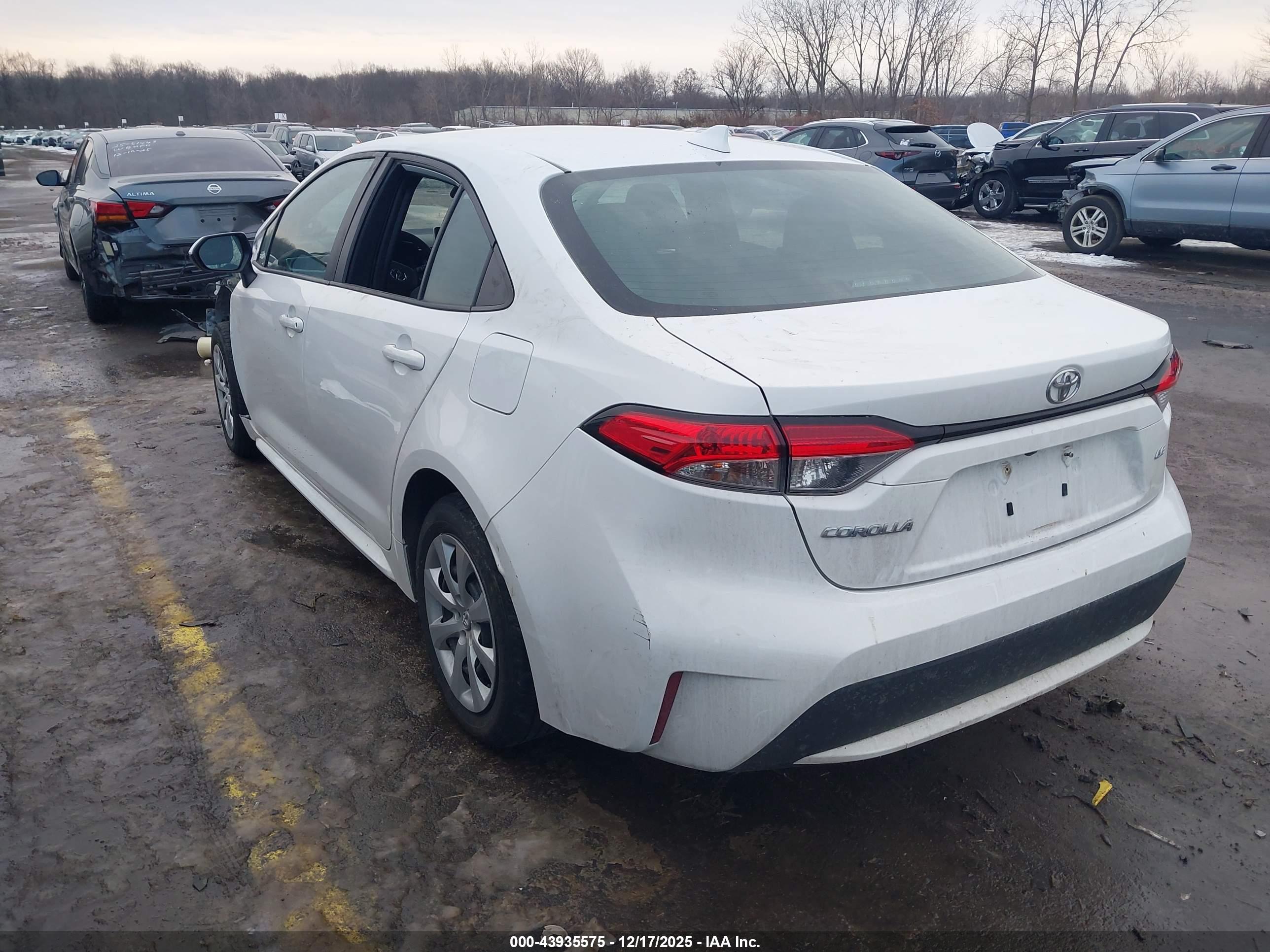 TOYOTA COROLLA image 3