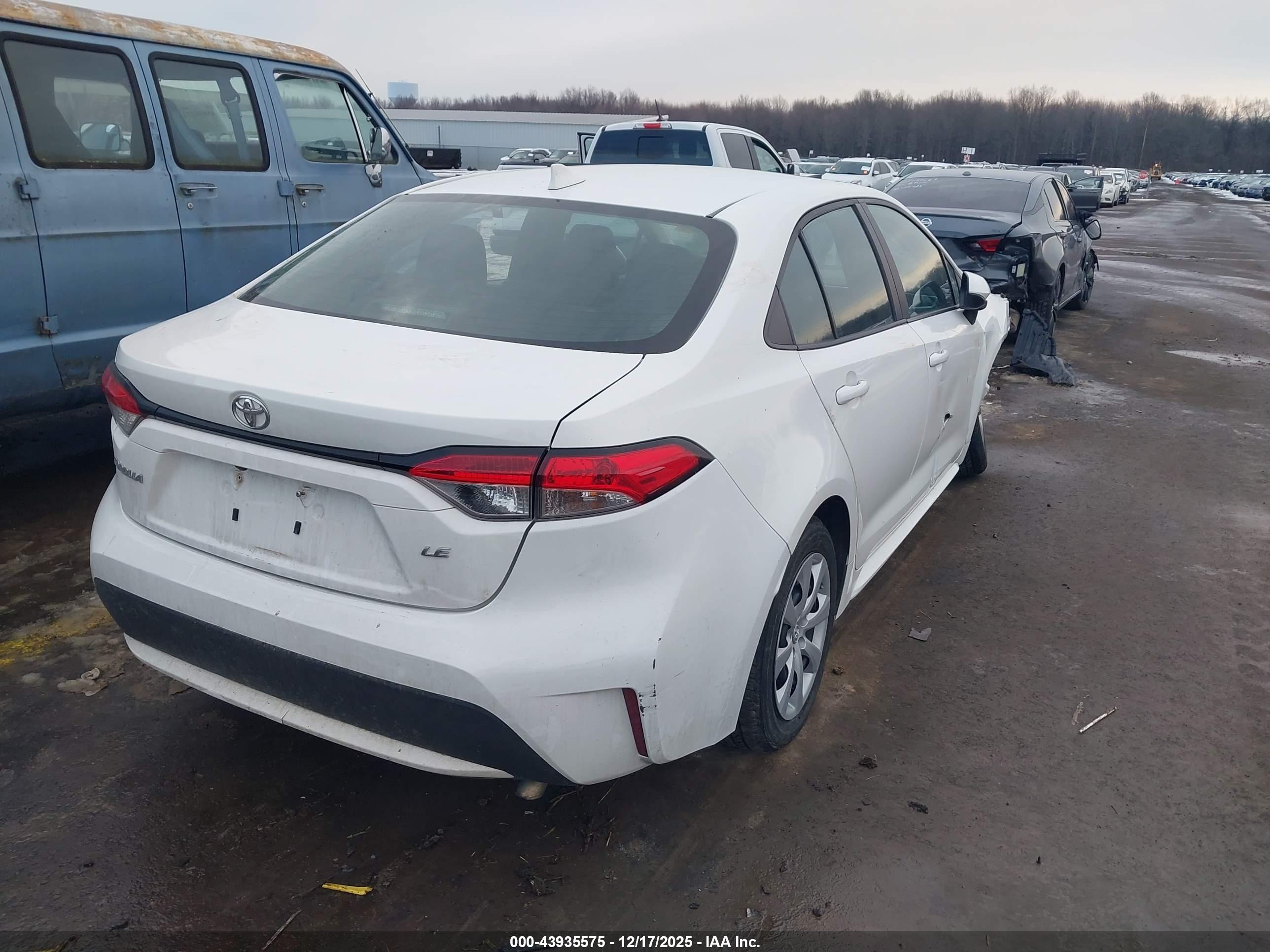 TOYOTA COROLLA image 4