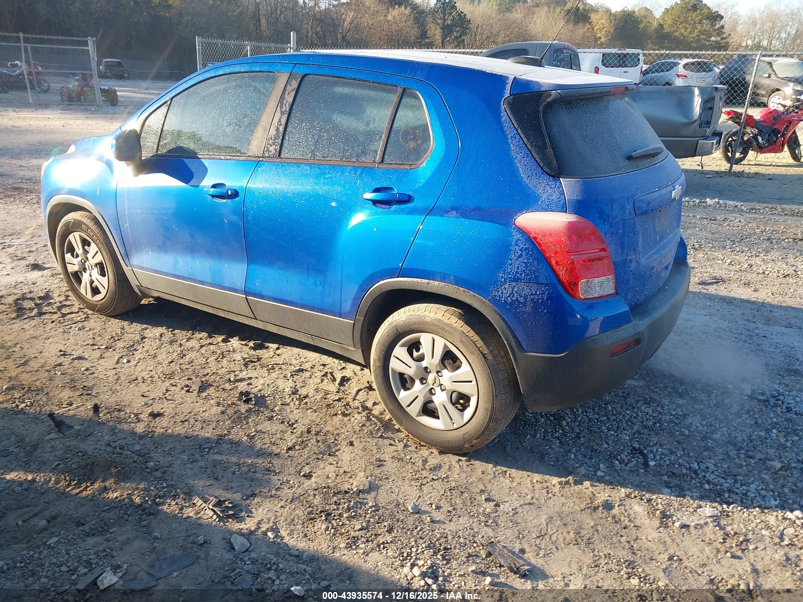 CHEVROLET TRAX image 3