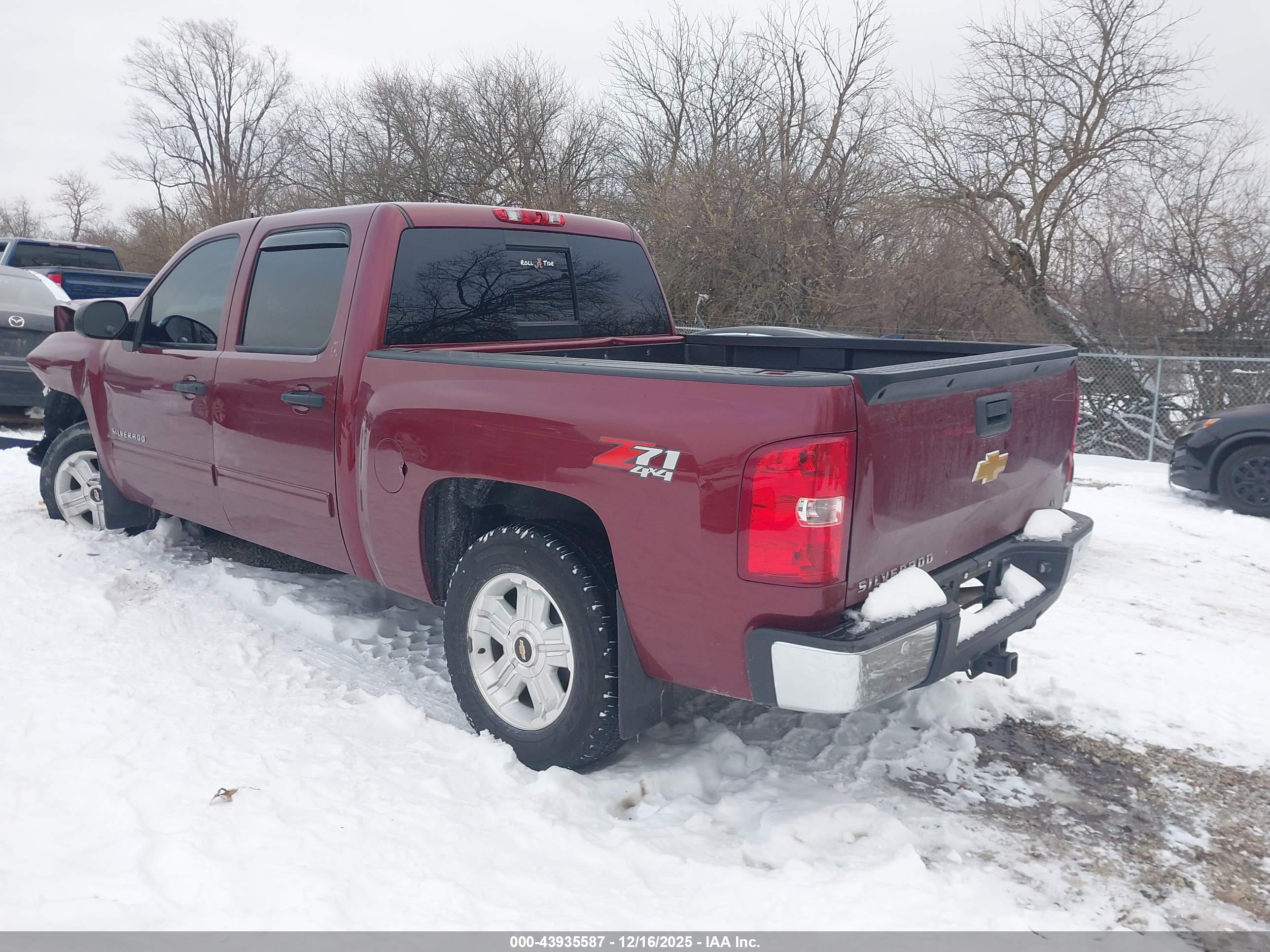 CHEVROLET SILVERADO image 3