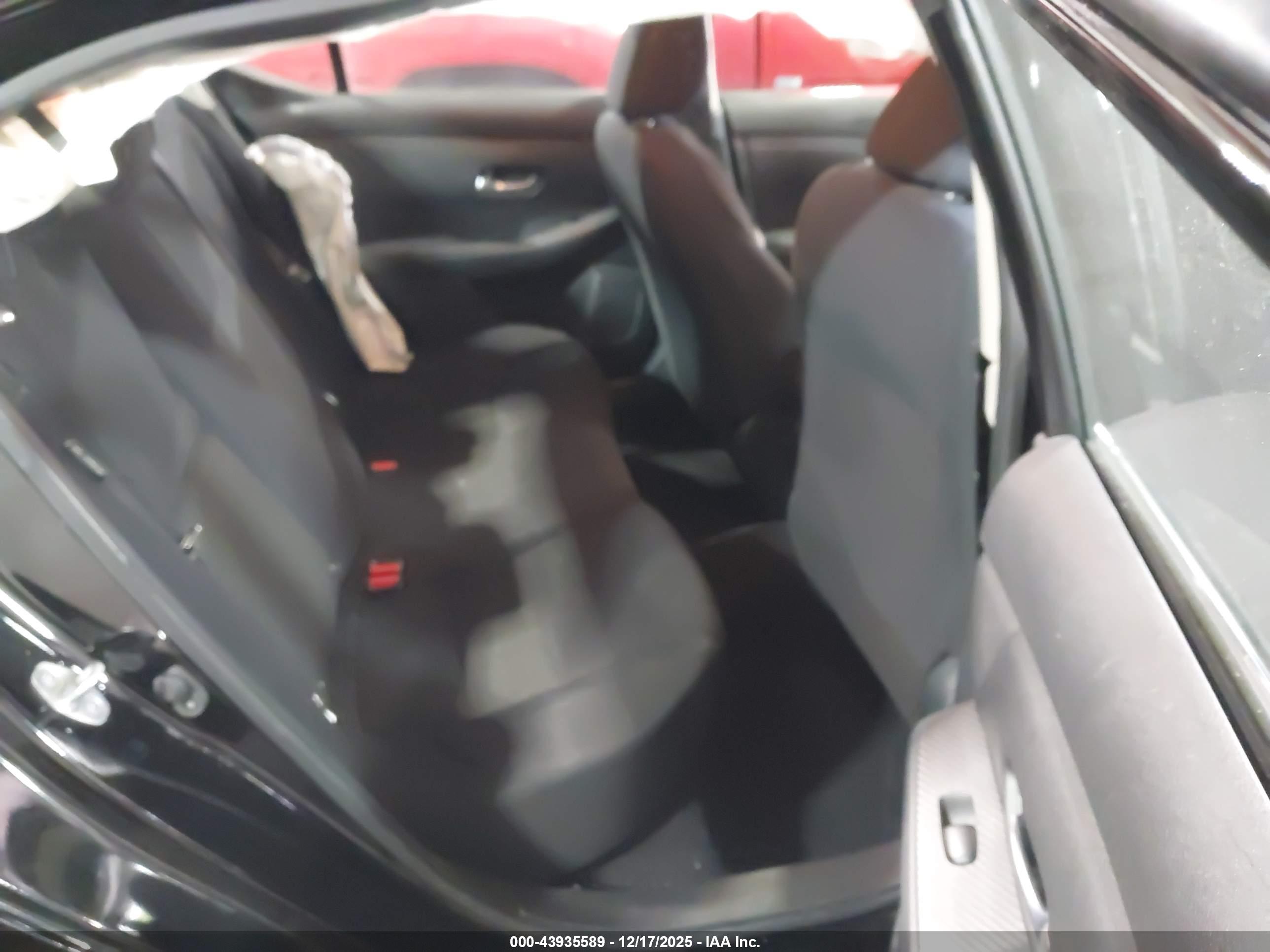 NISSAN SENTRA image 8