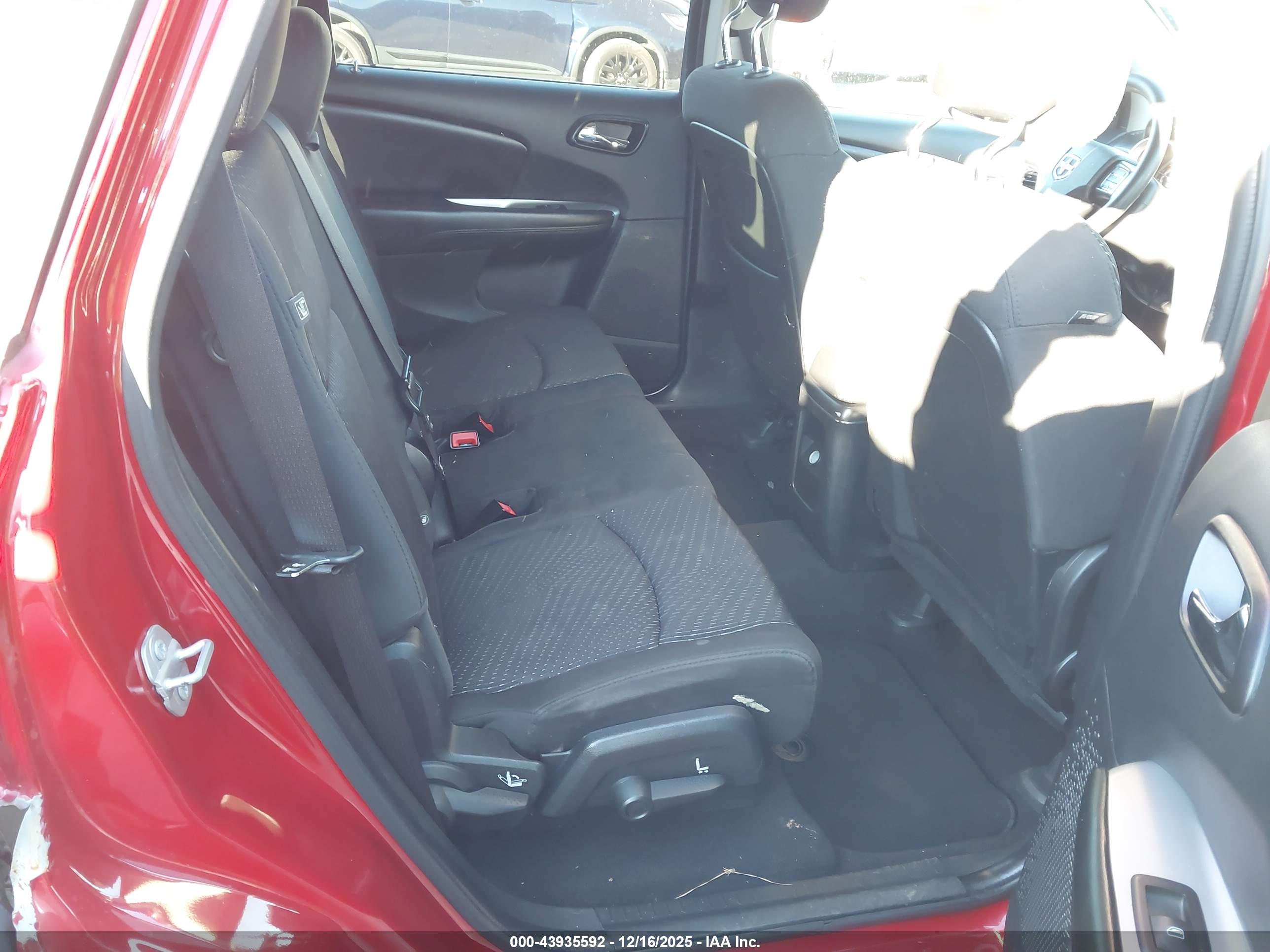 DODGE JOURNEY image 8