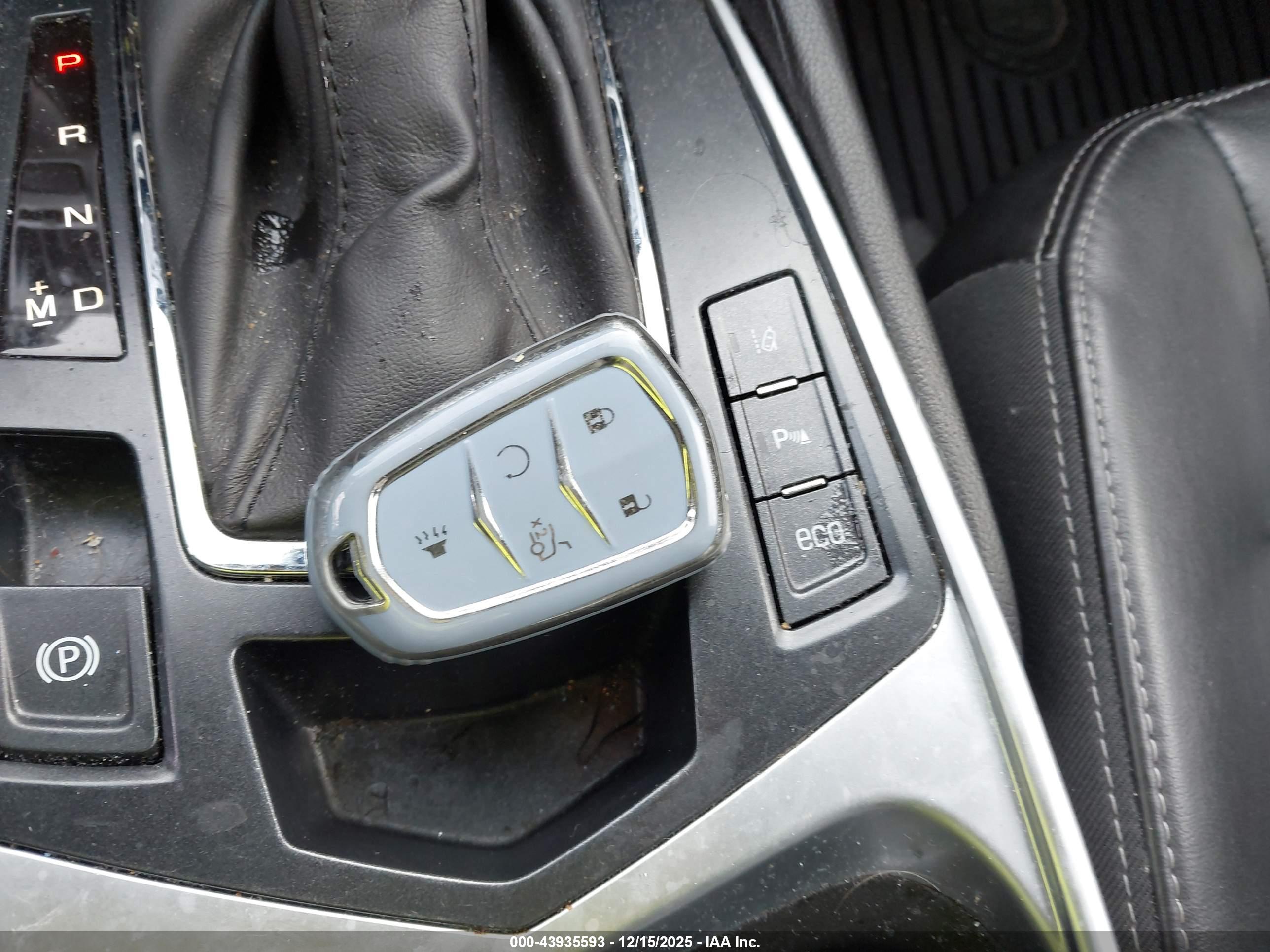 CADILLAC SRX image 11
