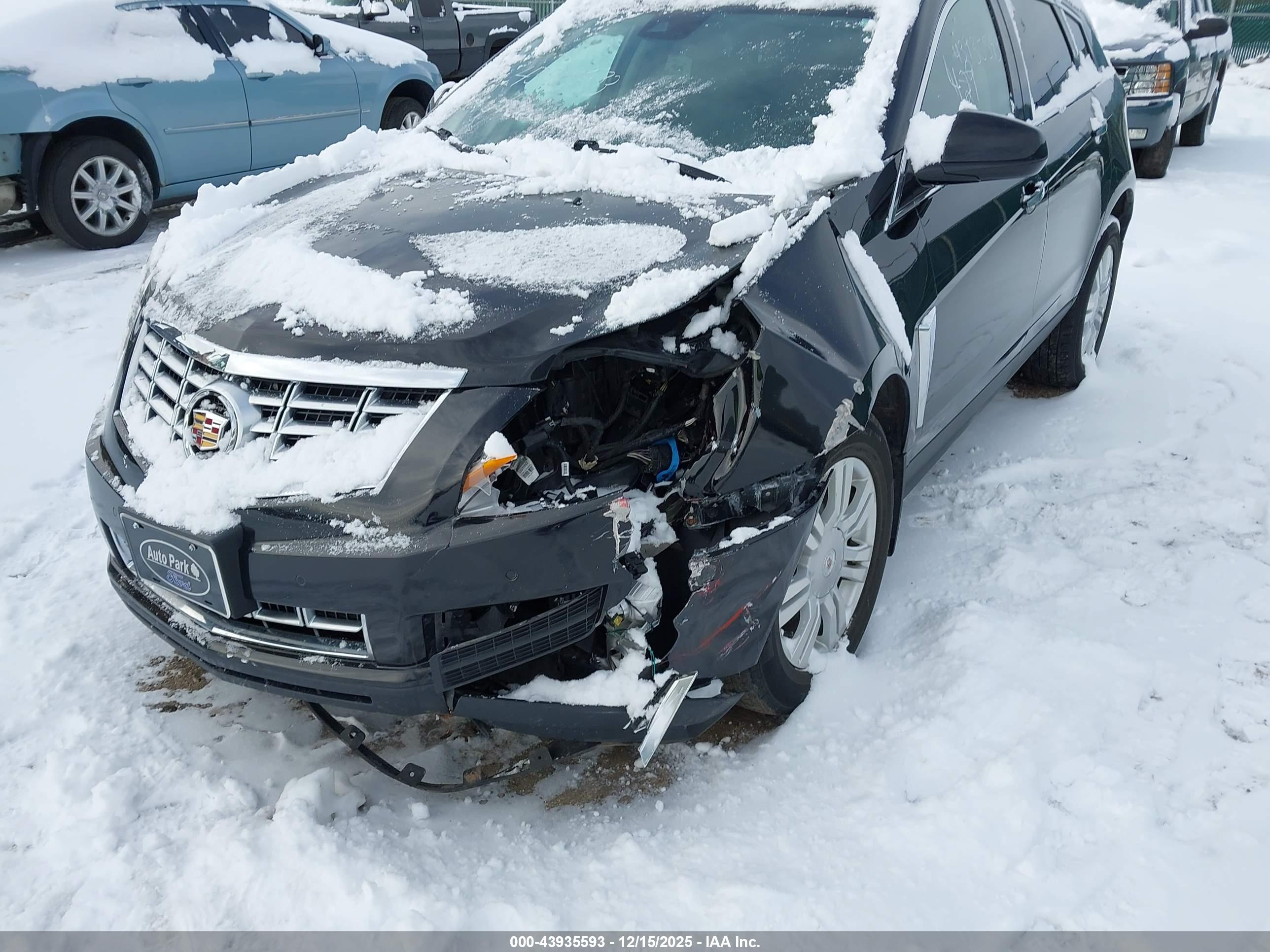 CADILLAC SRX image 6