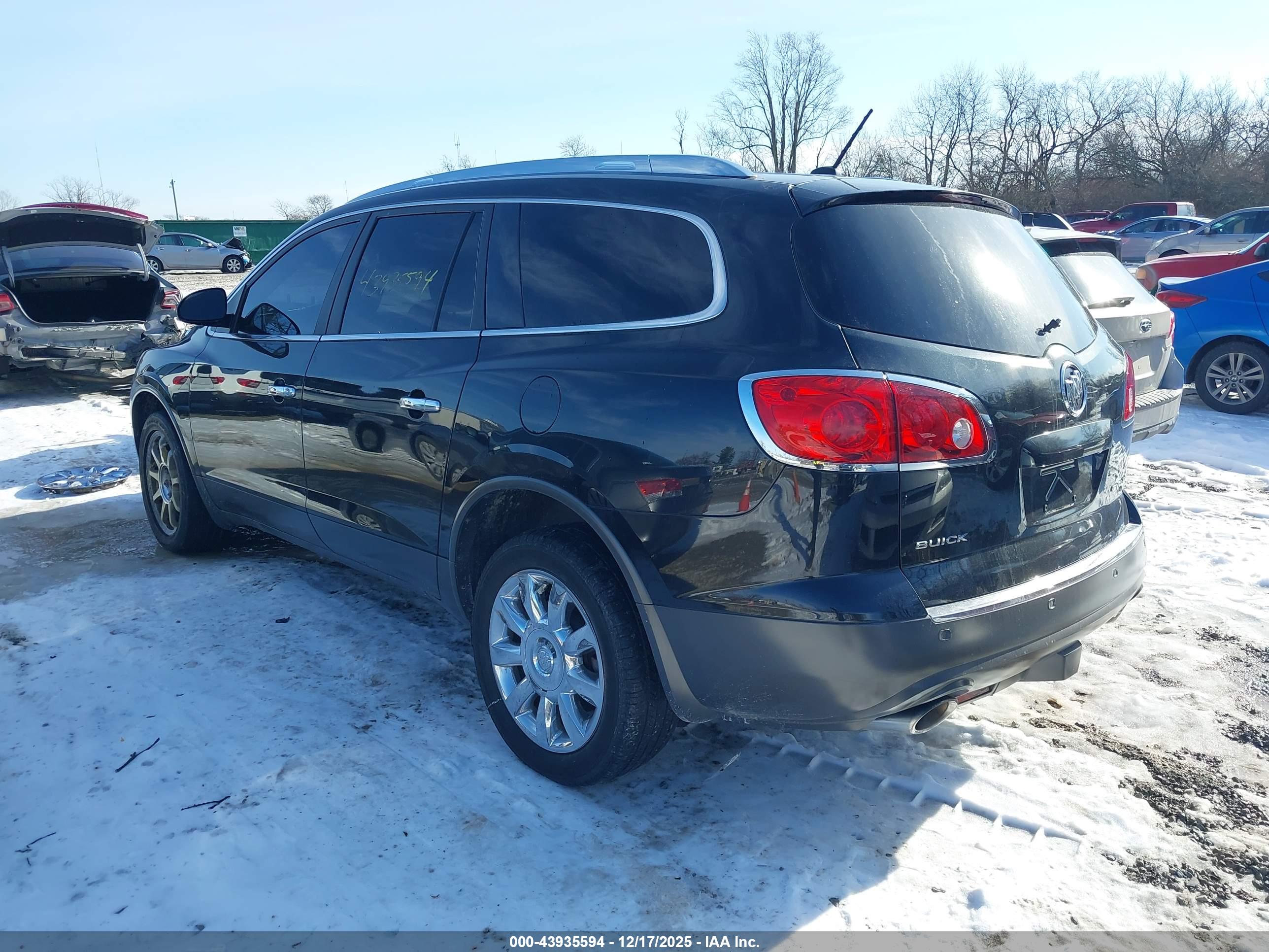 BUICK ENCLAVE image 3