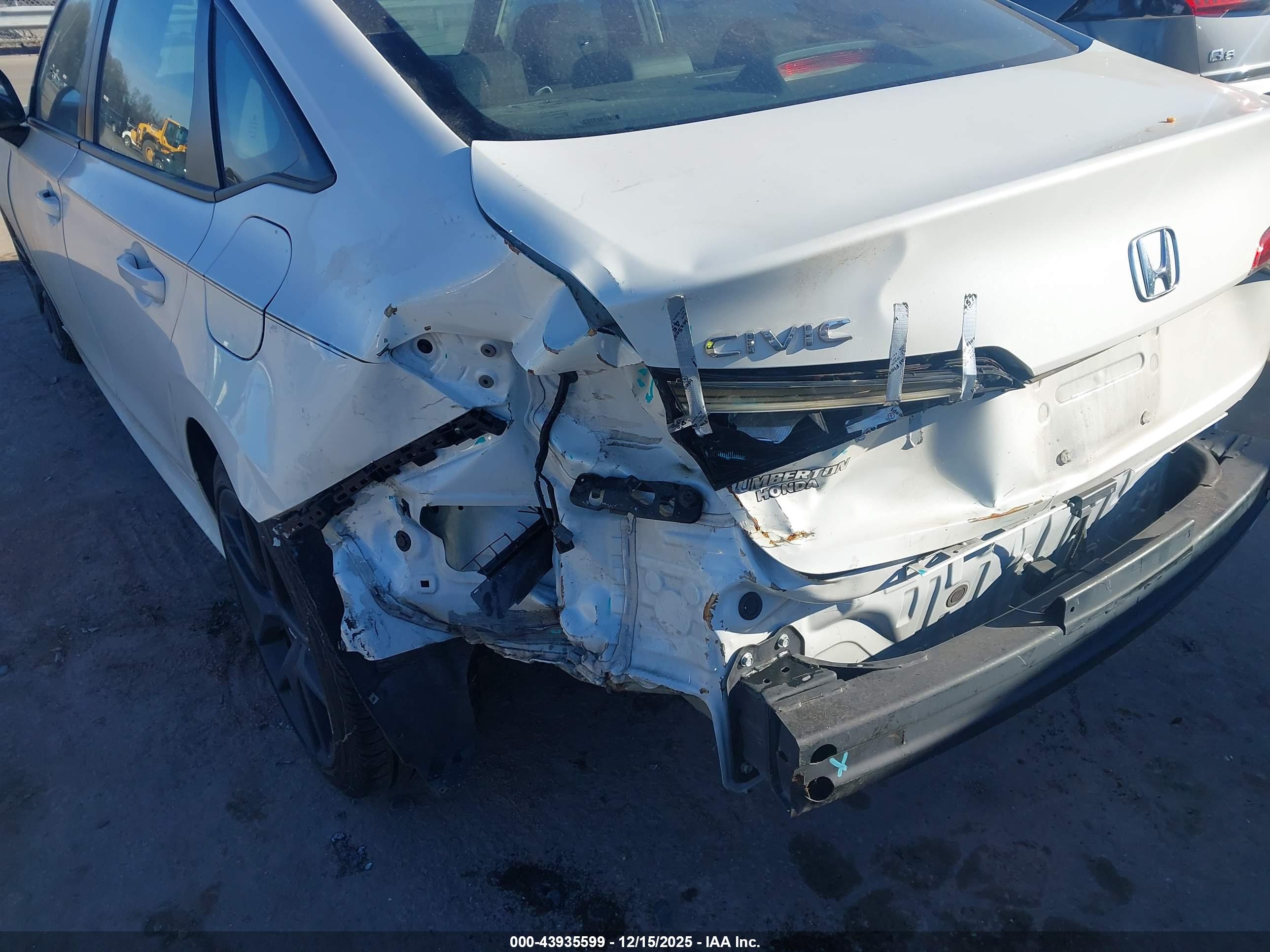 HONDA CIVIC image 6