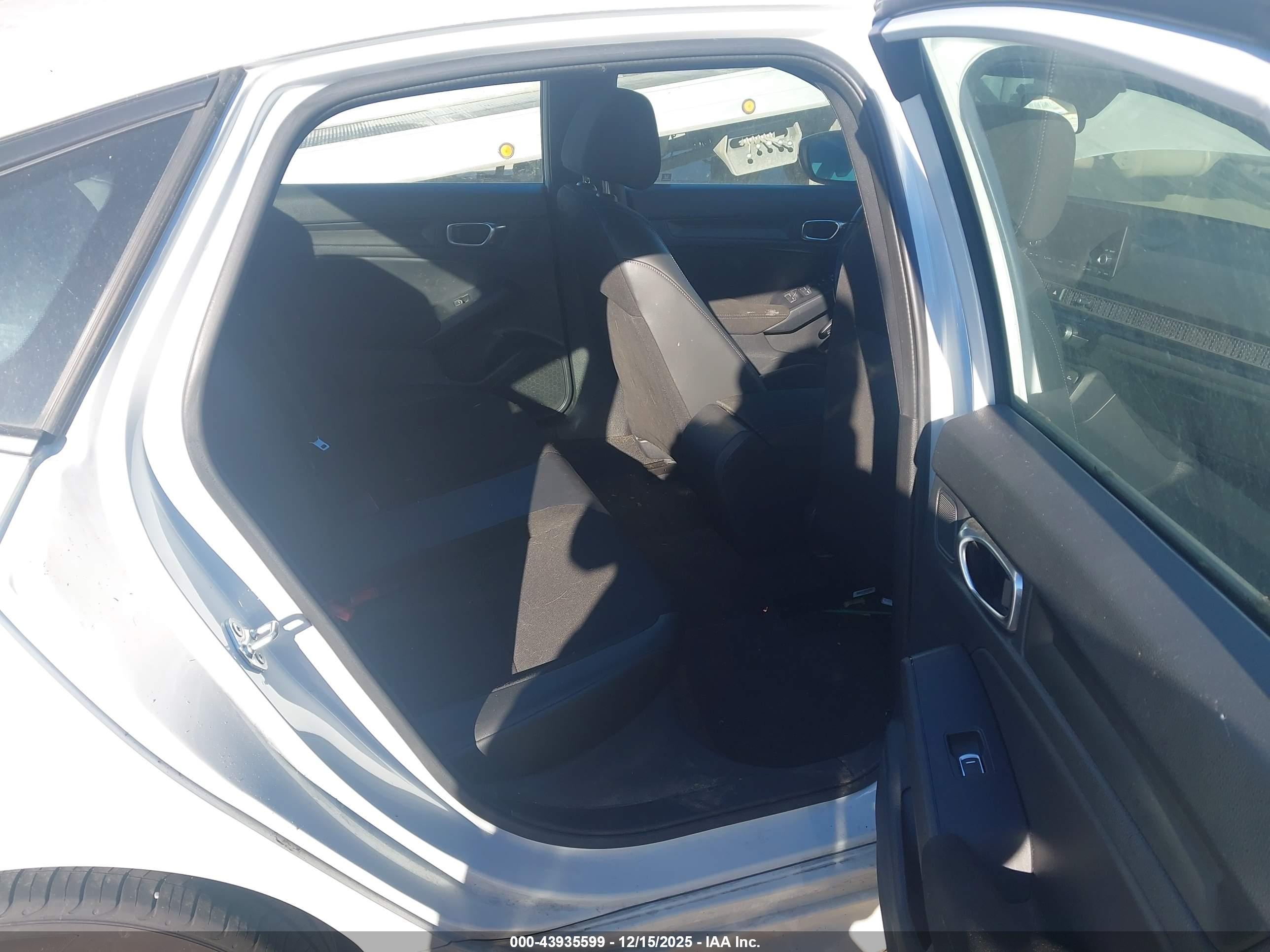 HONDA CIVIC image 8