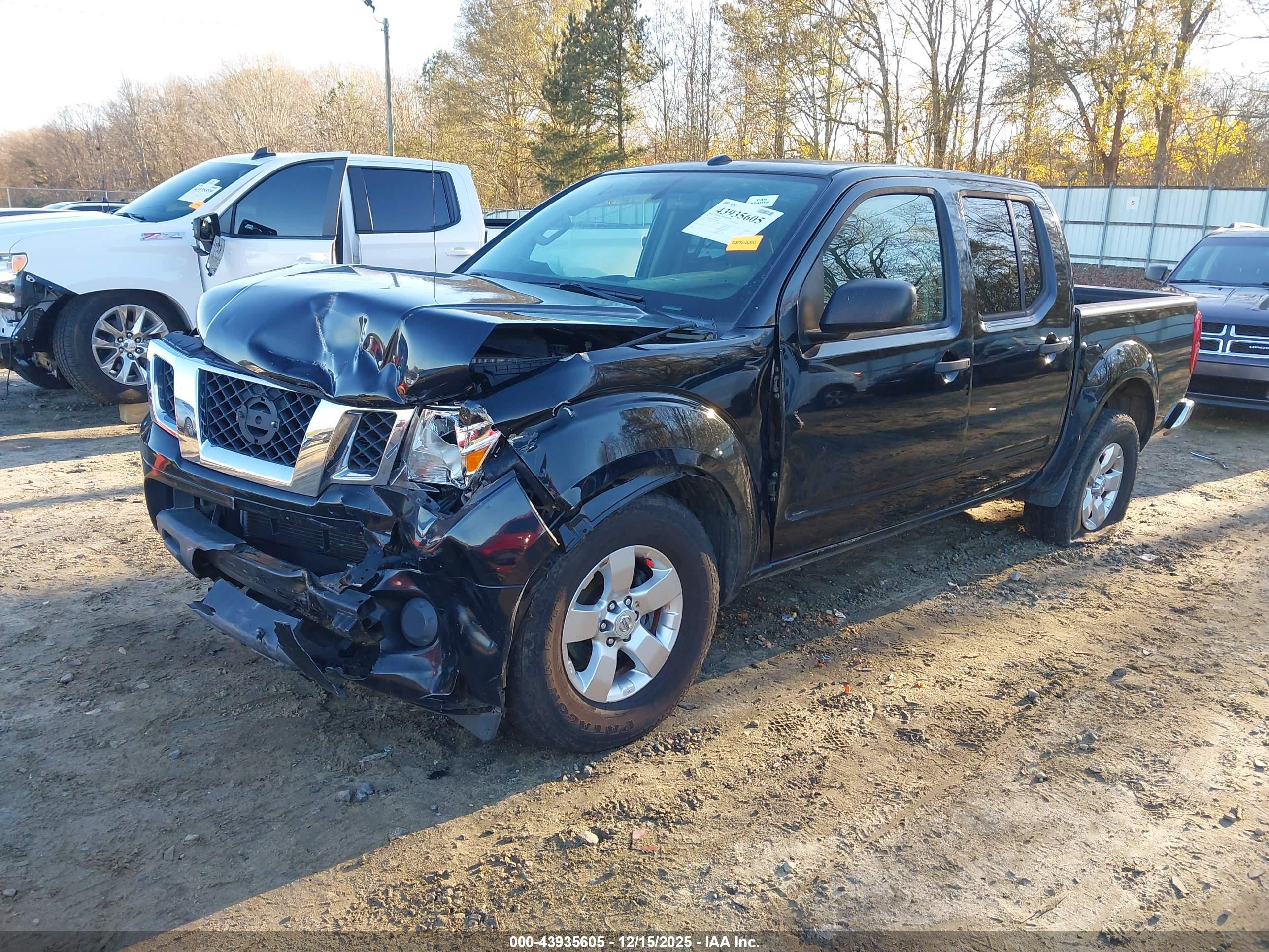 NISSAN FRONTIER image 2