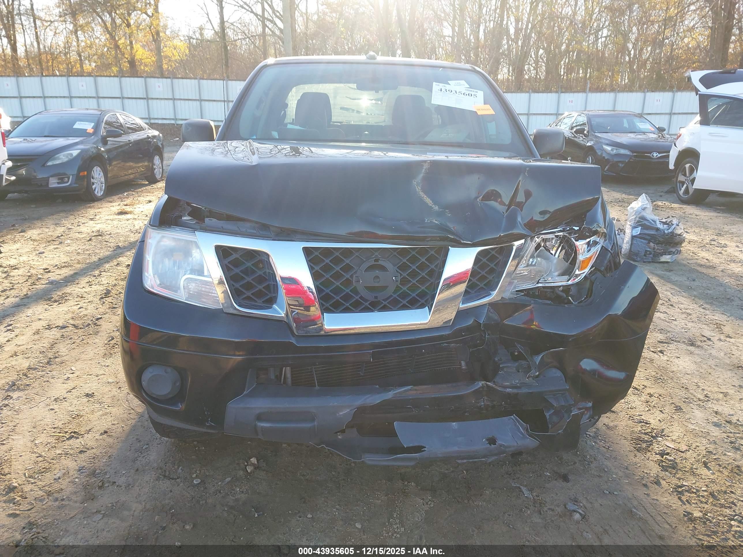 NISSAN FRONTIER image 6