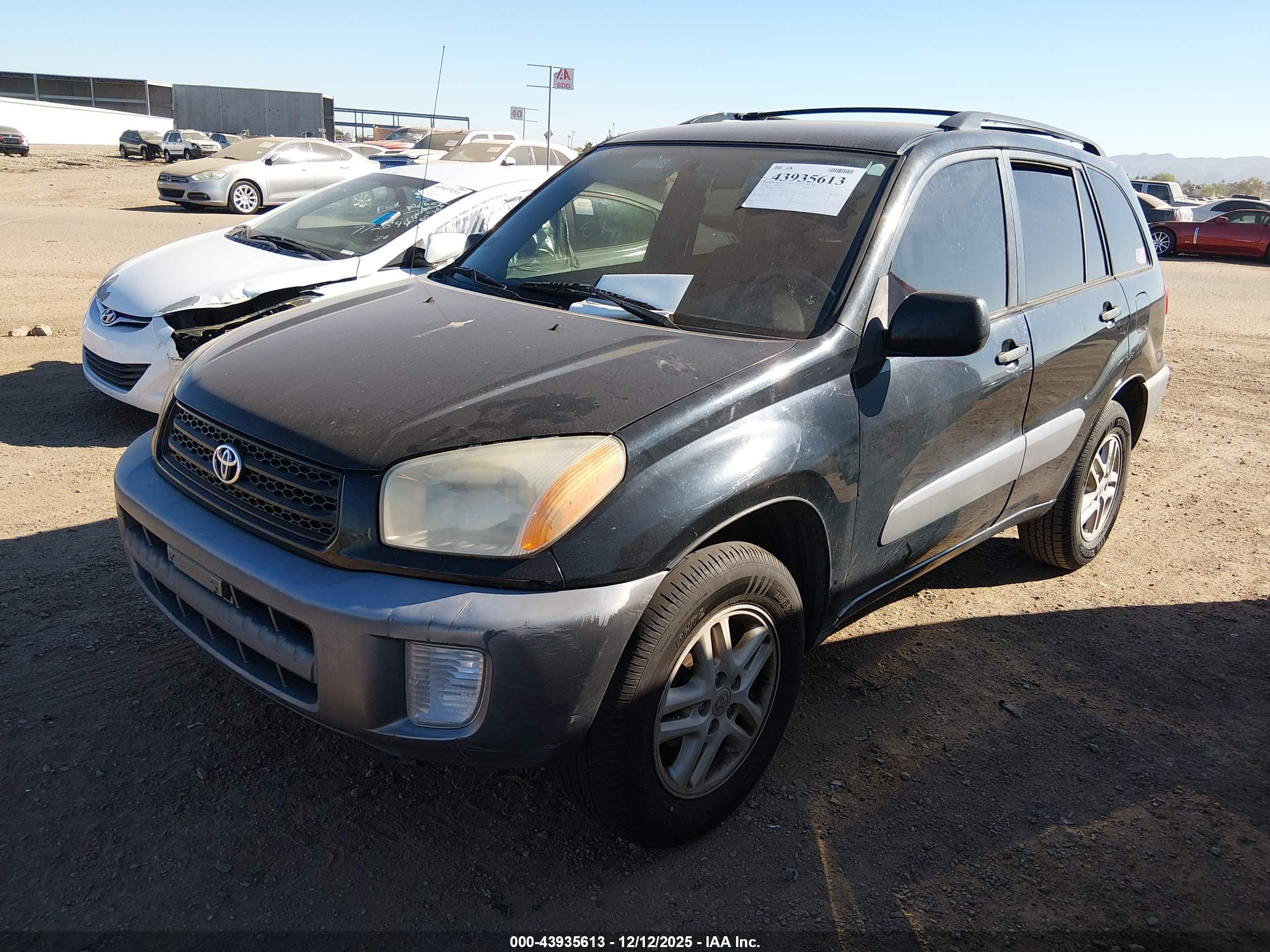 TOYOTA RAV4 image 2