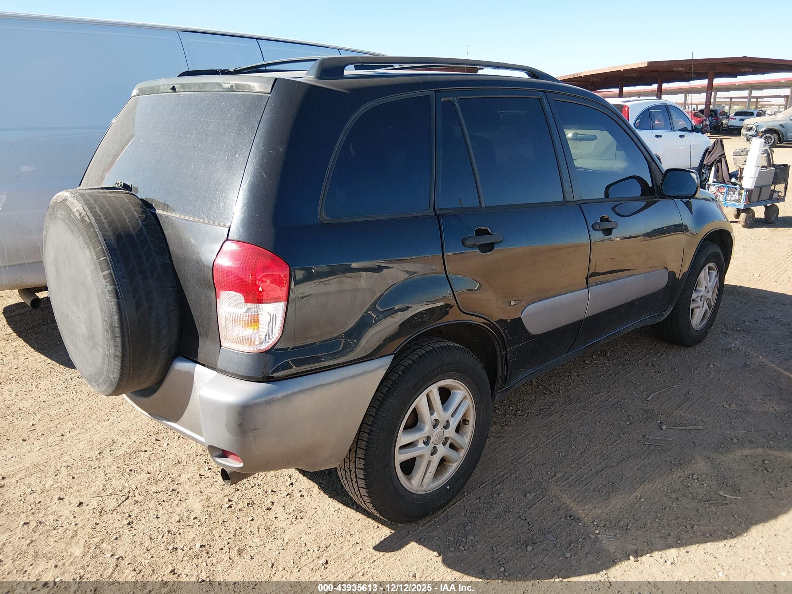 TOYOTA RAV4 image 4