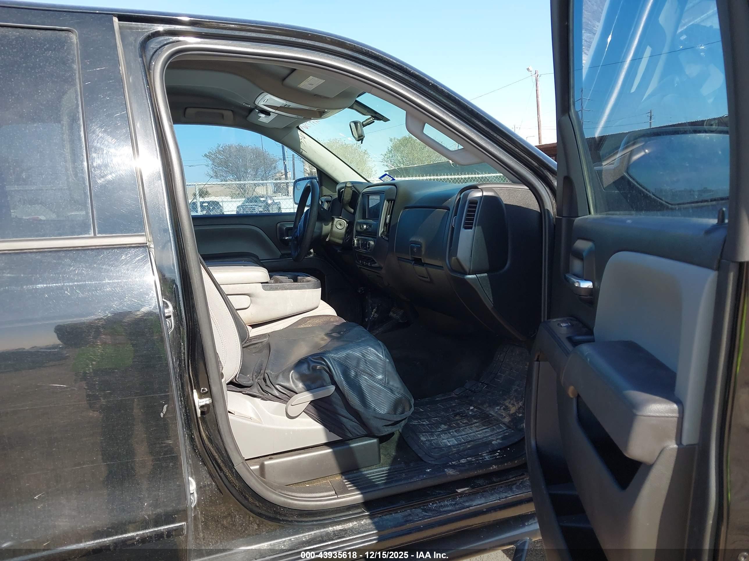 GMC SIERRA image 5