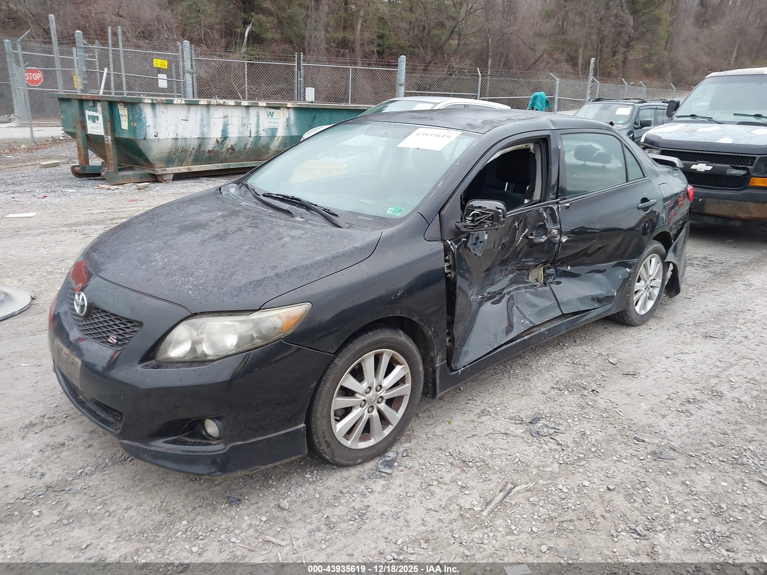 TOYOTA COROLLA image 2