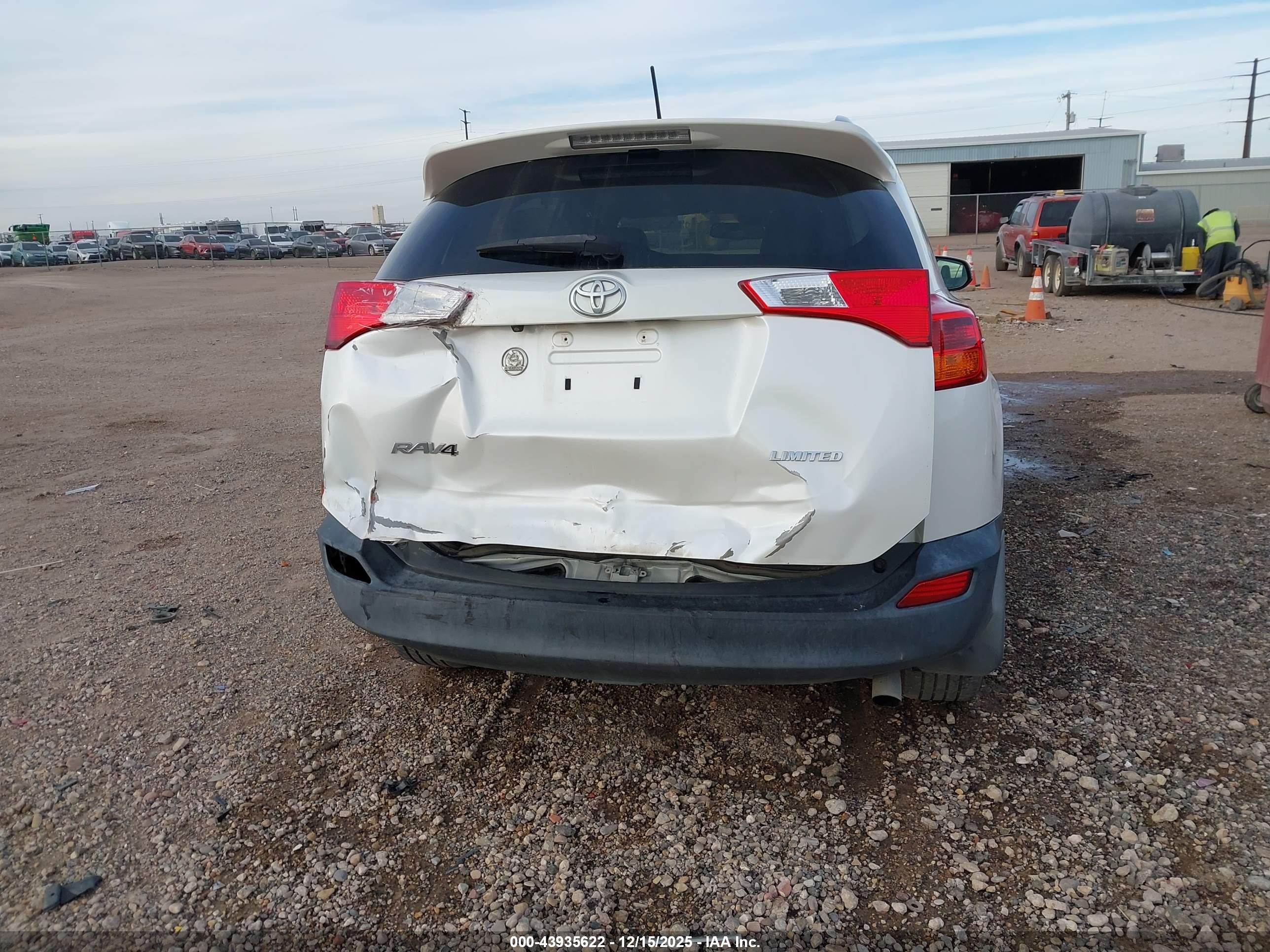 TOYOTA RAV4 image 6