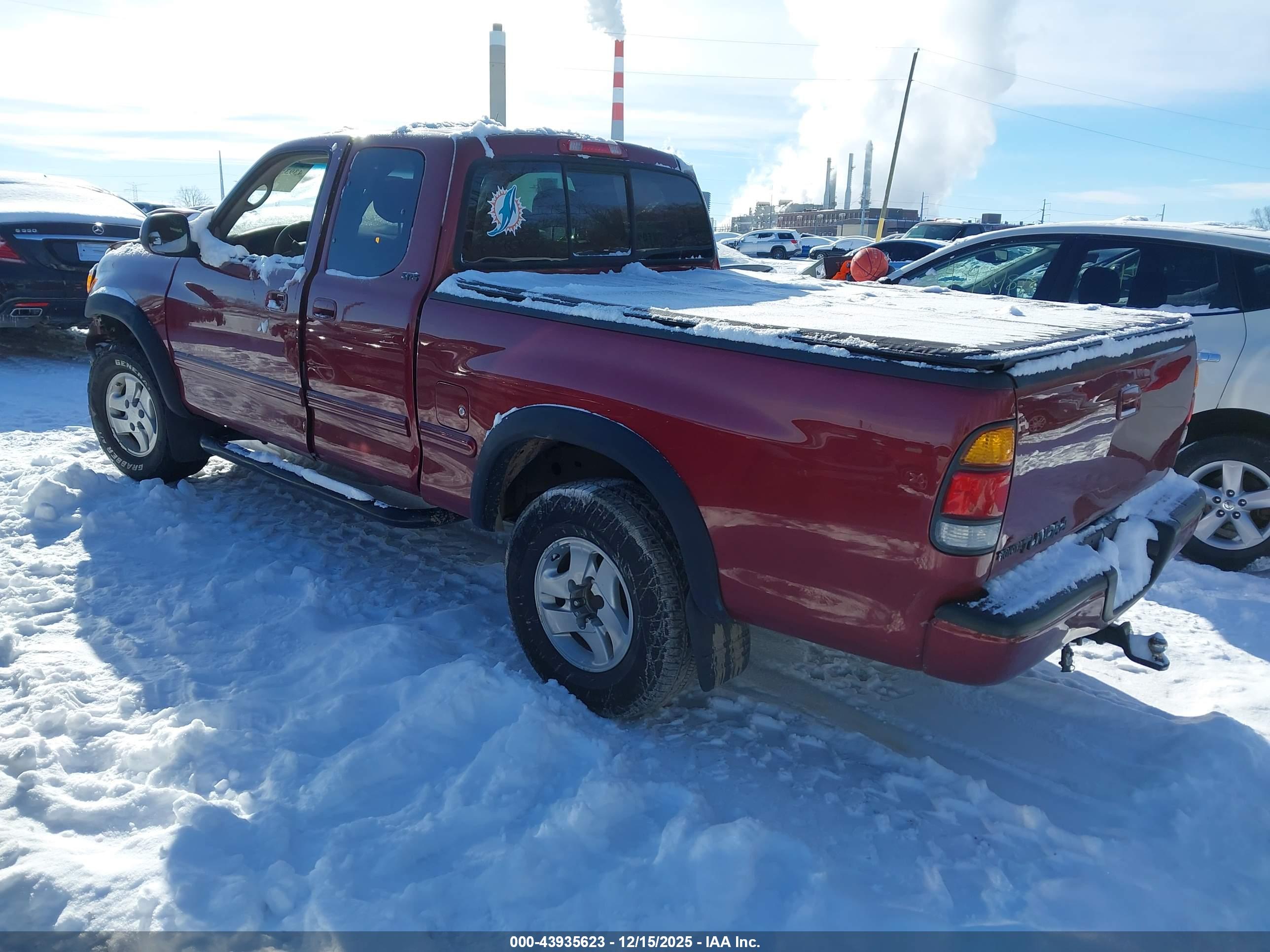 TOYOTA TUNDRA image 3