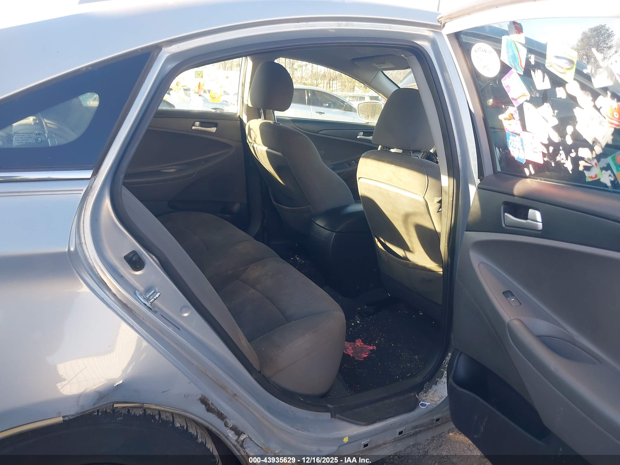 HYUNDAI SONATA image 8