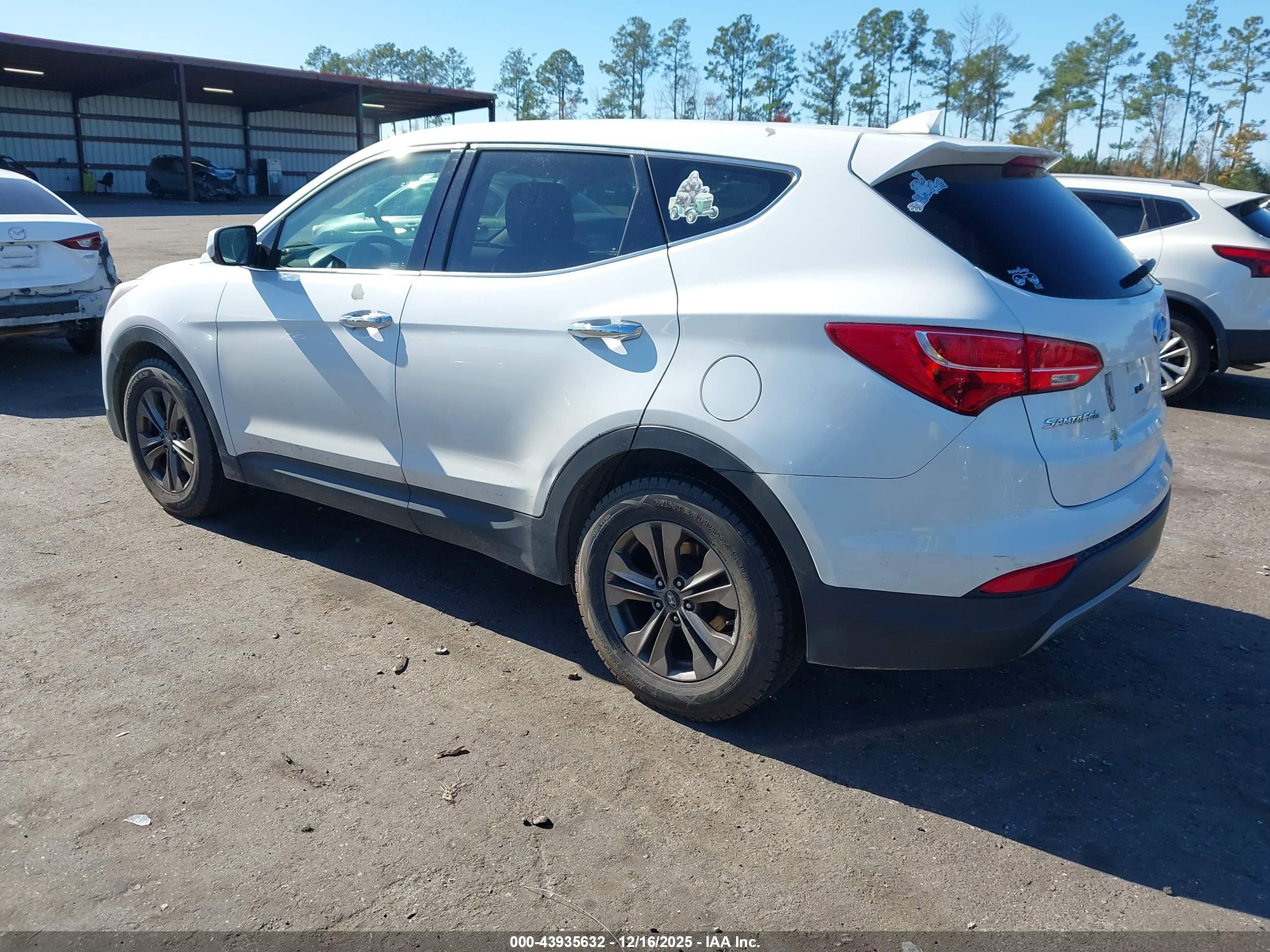 HYUNDAI SANTA image 3