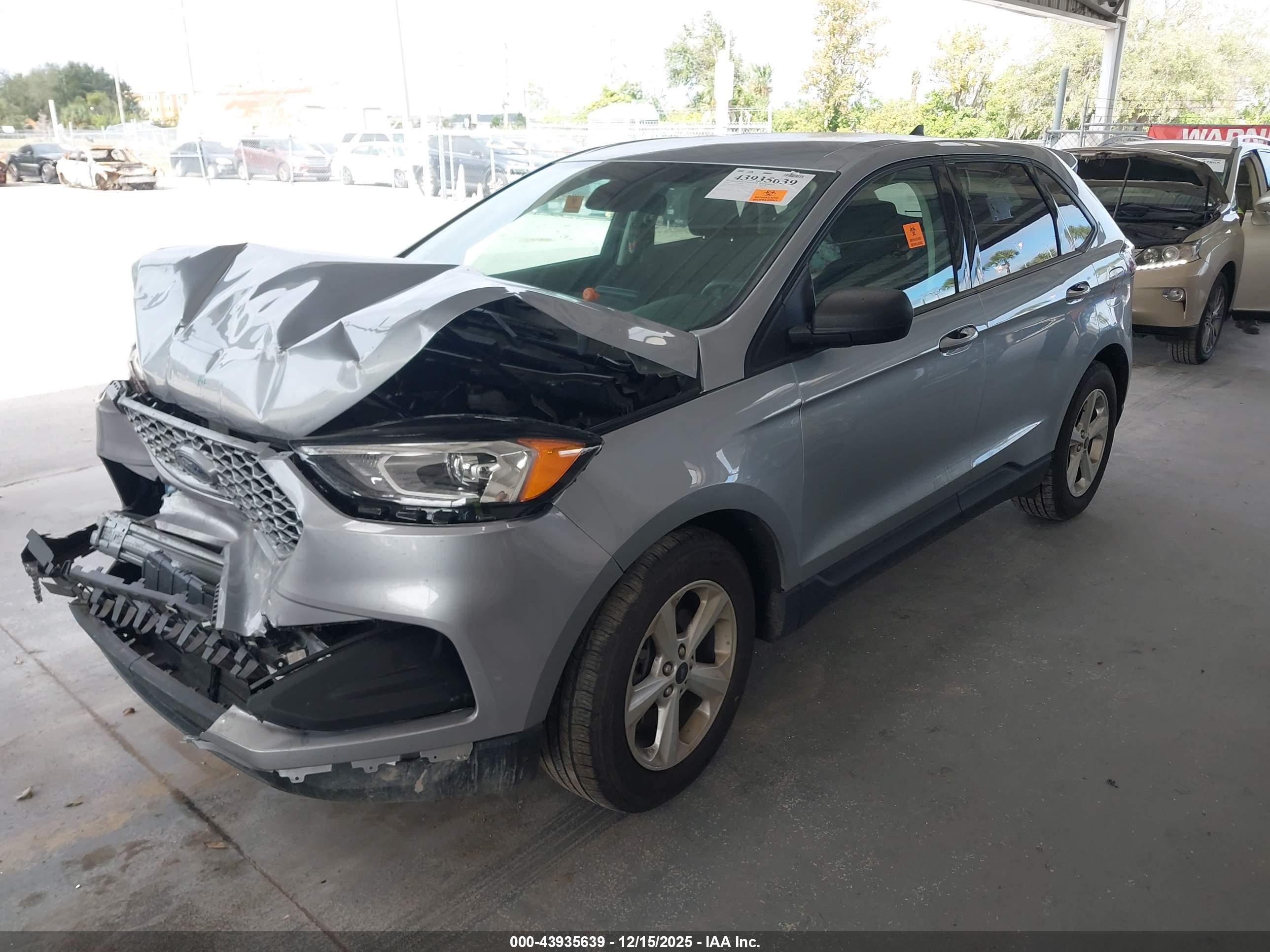 FORD EDGE image 2