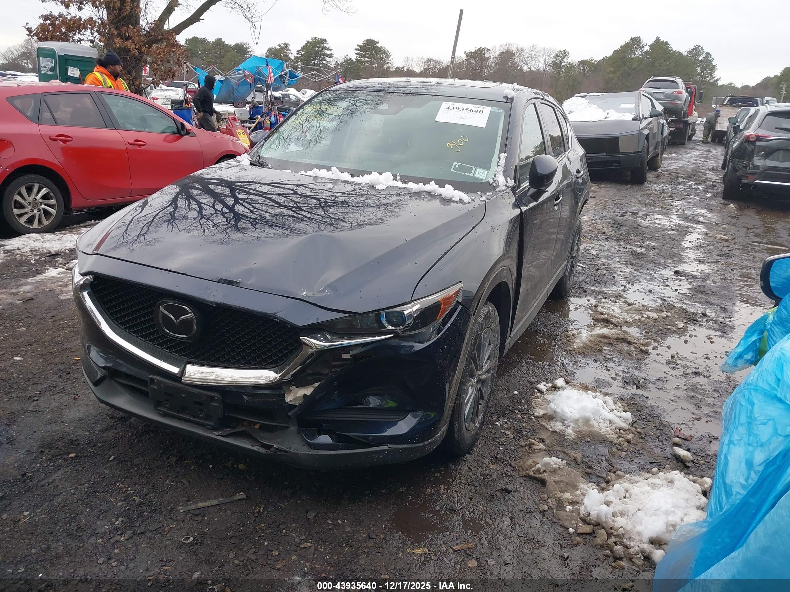 MAZDA CX-5 image 2