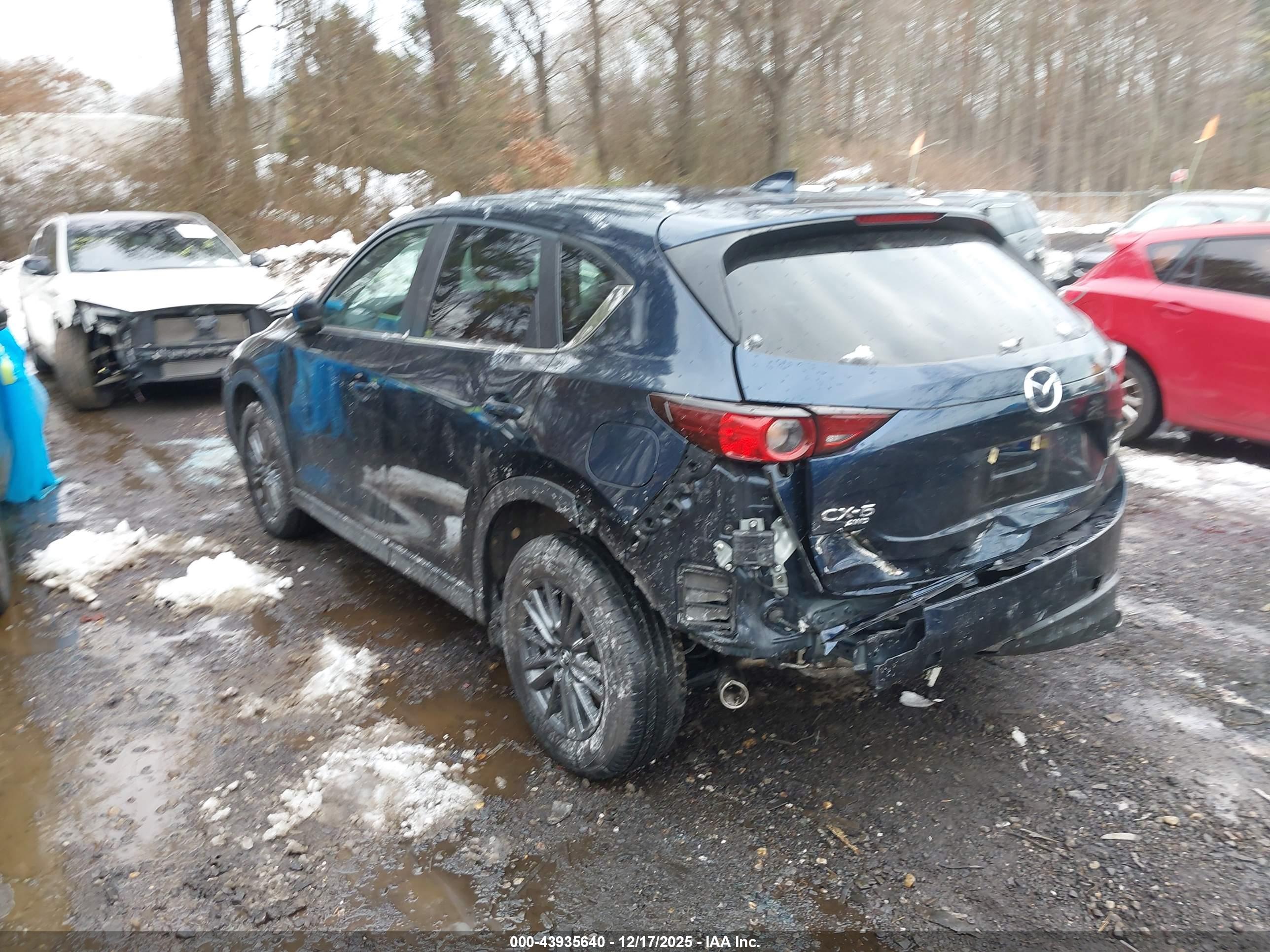 MAZDA CX-5 image 3