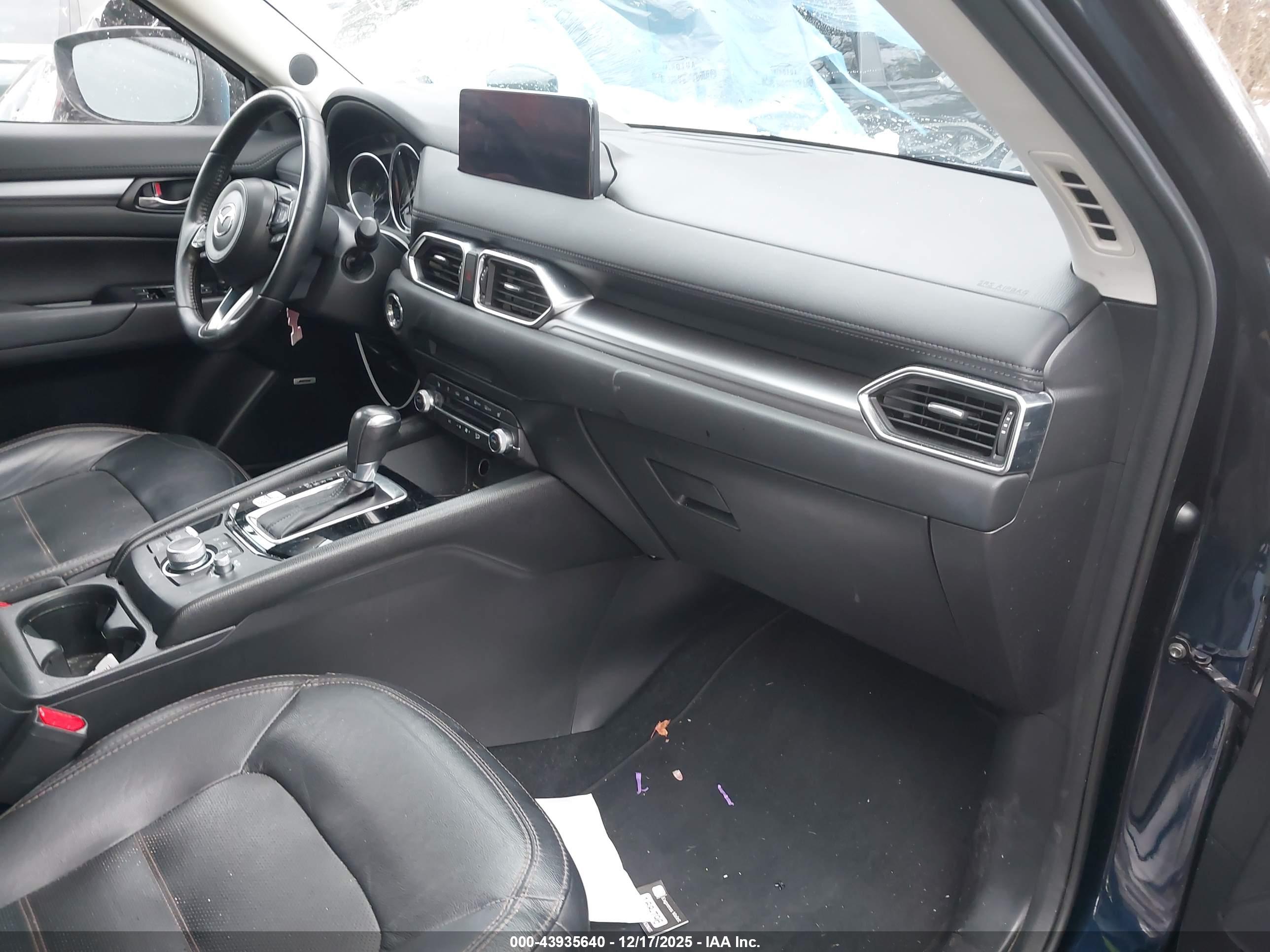 MAZDA CX-5 image 5