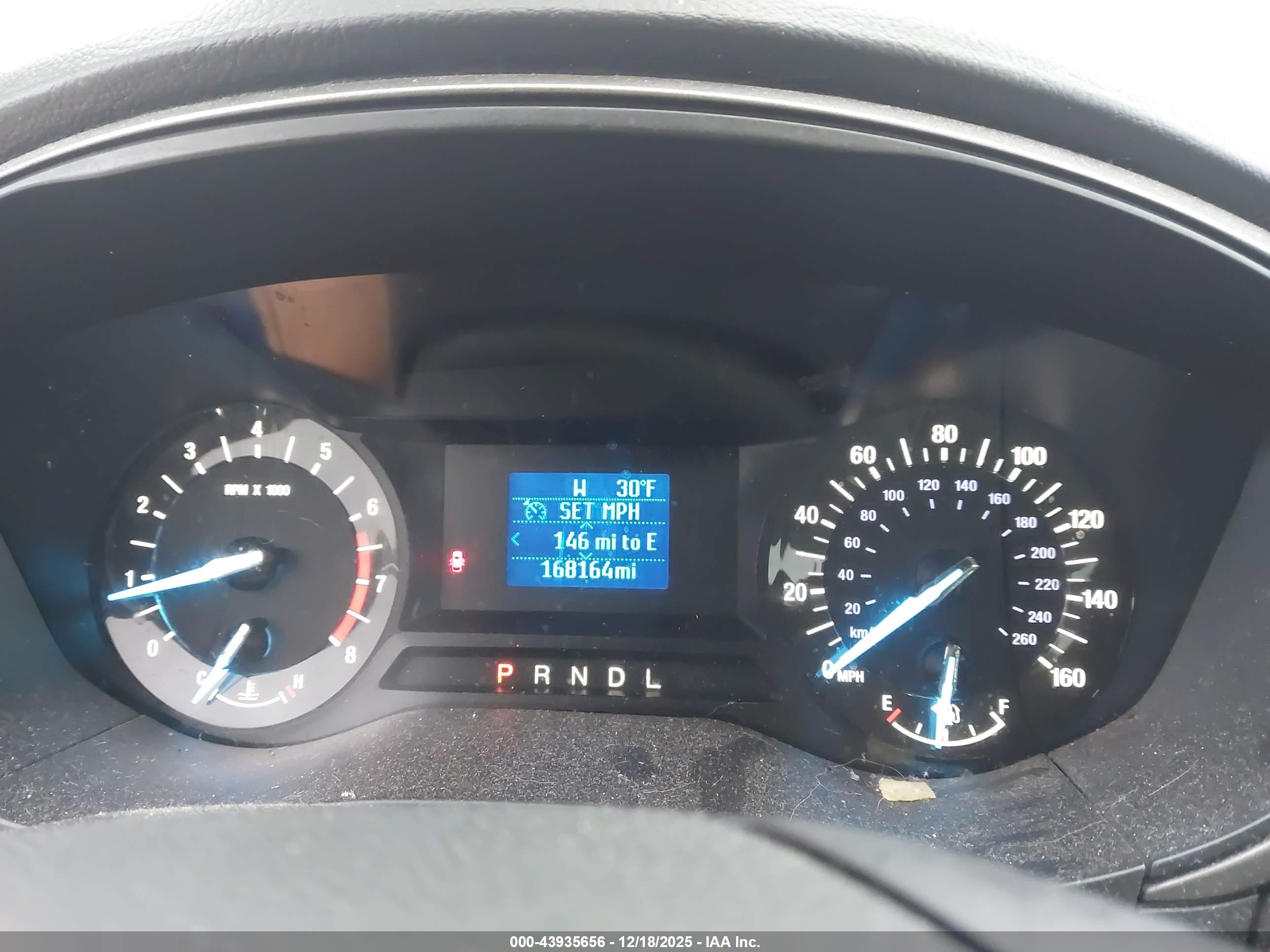 FORD FUSION image 7