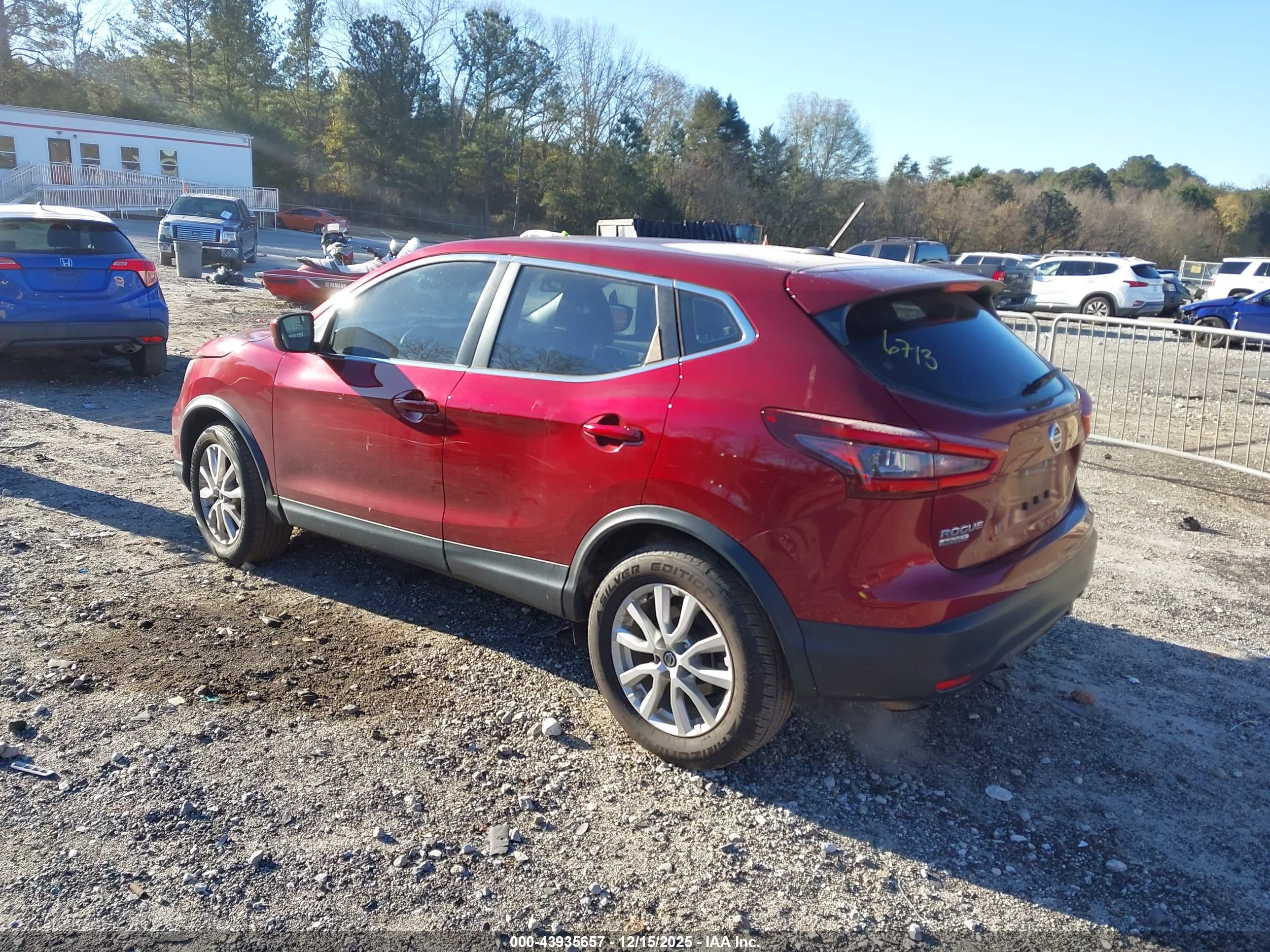 NISSAN ROGUE image 3
