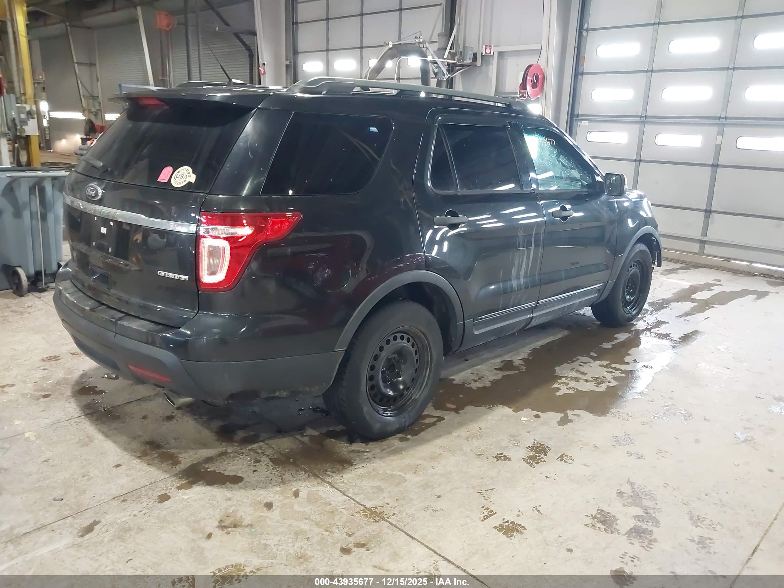 FORD EXPLORER image 4
