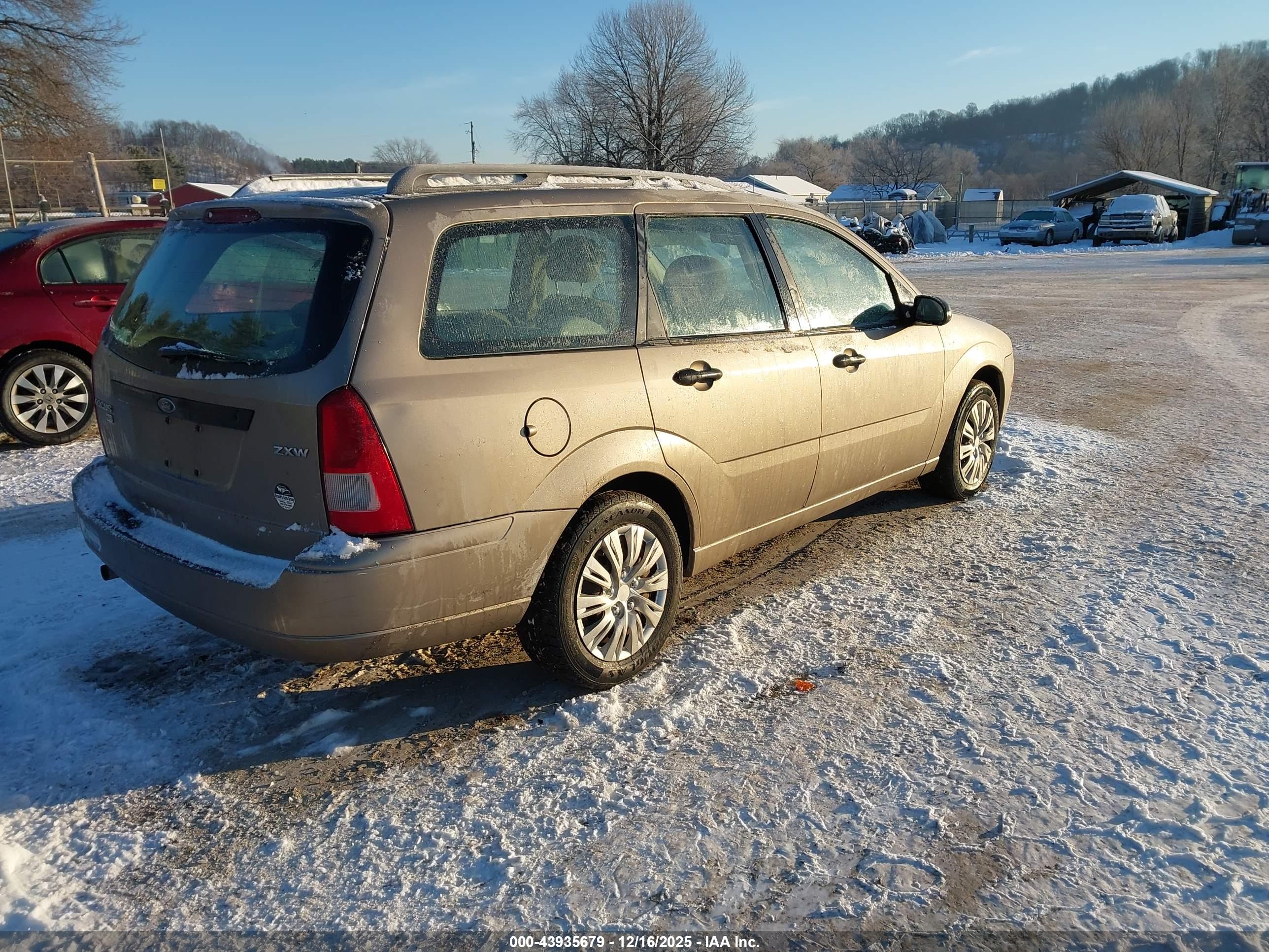 FORD FOCUS image 4