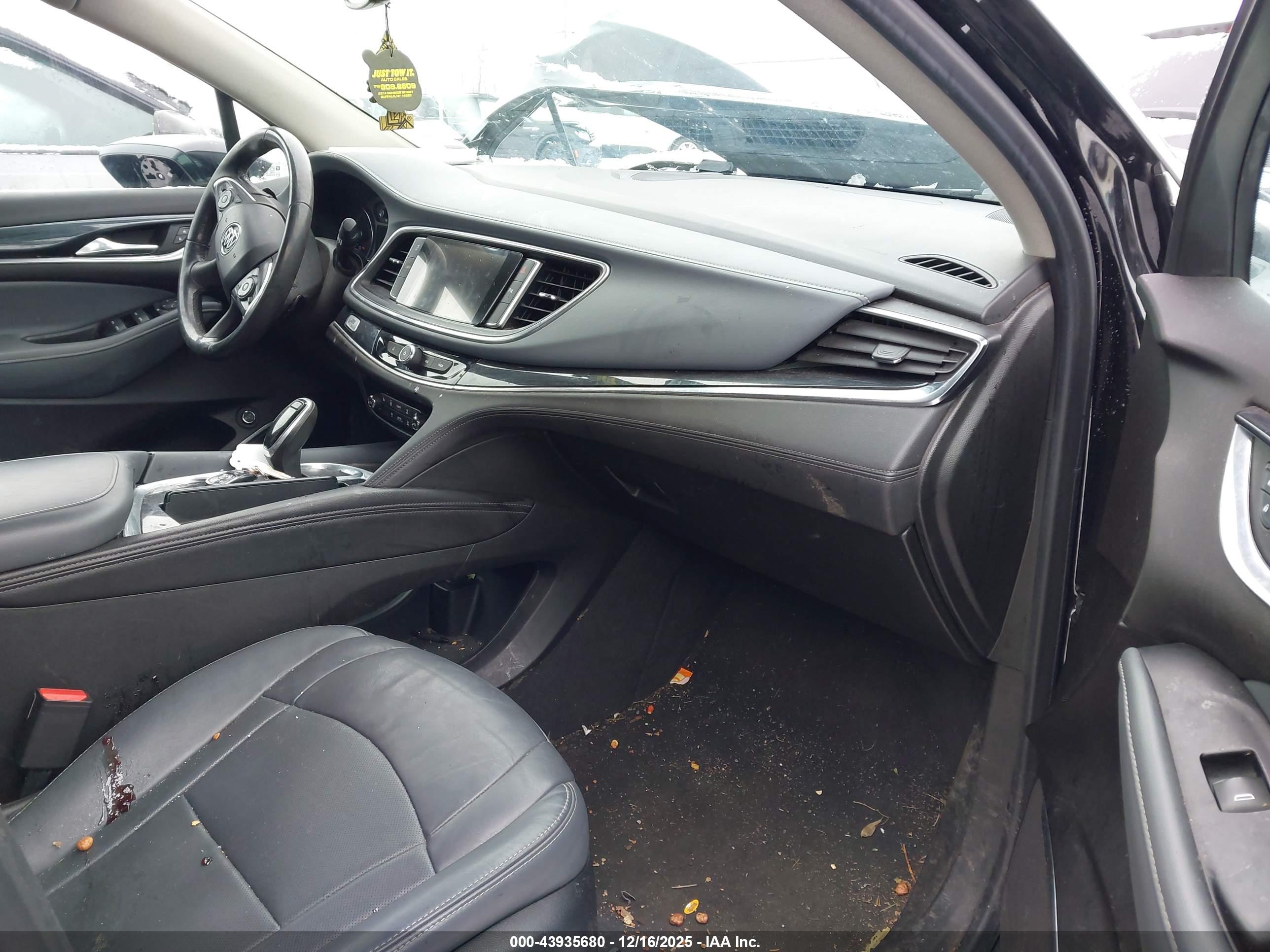 BUICK ENCLAVE image 5