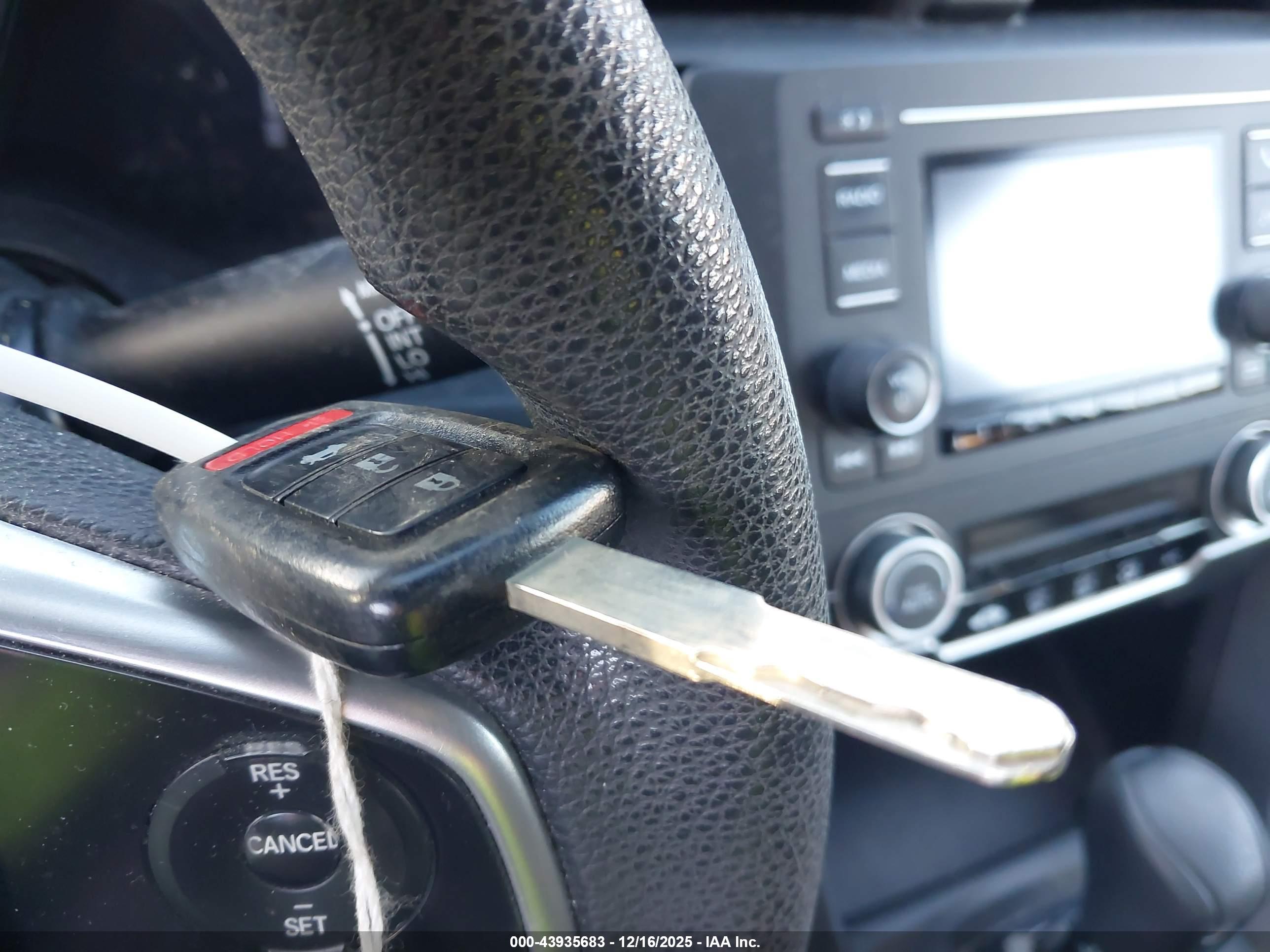 HONDA CIVIC image 11